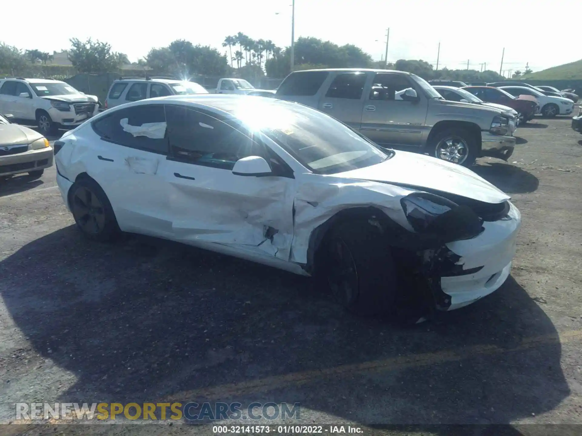 1 Photograph of a damaged car 5YJ3E1EA2MF985463 TESLA MODEL 3 2021