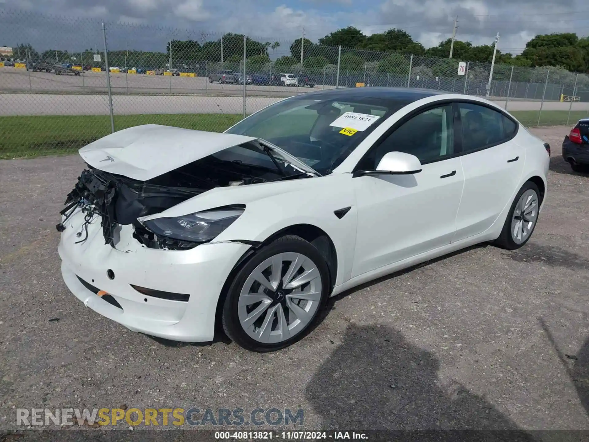 2 Photograph of a damaged car 5YJ3E1EA2MF990842 TESLA MODEL 3 2021