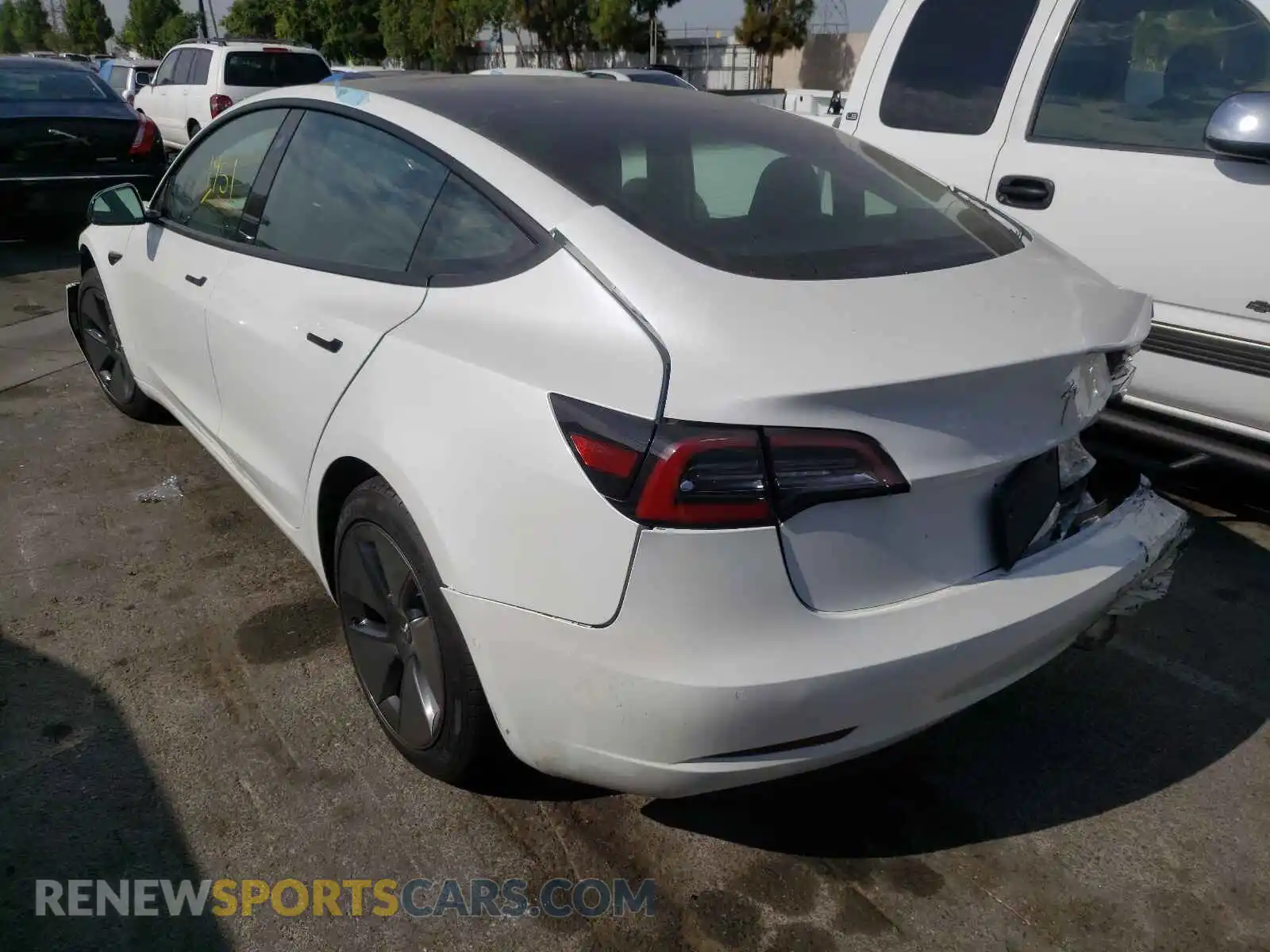 3 Photograph of a damaged car 5YJ3E1EA2MF992557 TESLA MODEL 3 2021