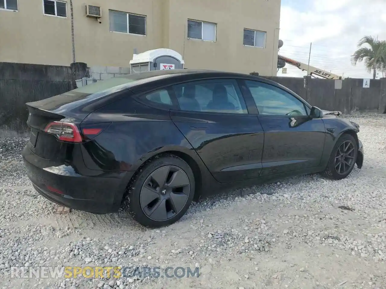 3 Photograph of a damaged car 5YJ3E1EA3MF027996 TESLA MODEL 3 2021