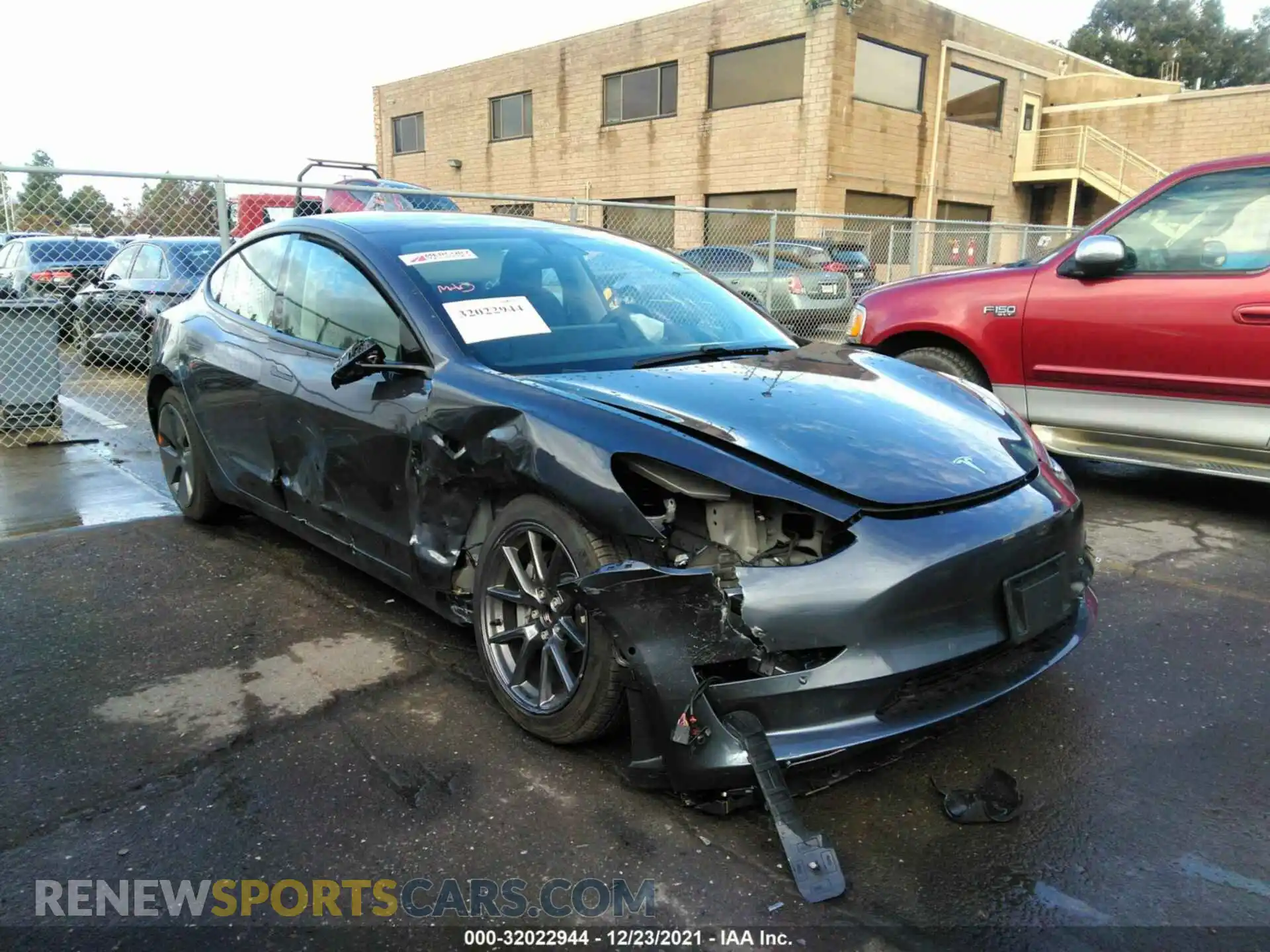 1 Фотография поврежденного автомобиля 5YJ3E1EA3MF070363 TESLA MODEL 3 2021