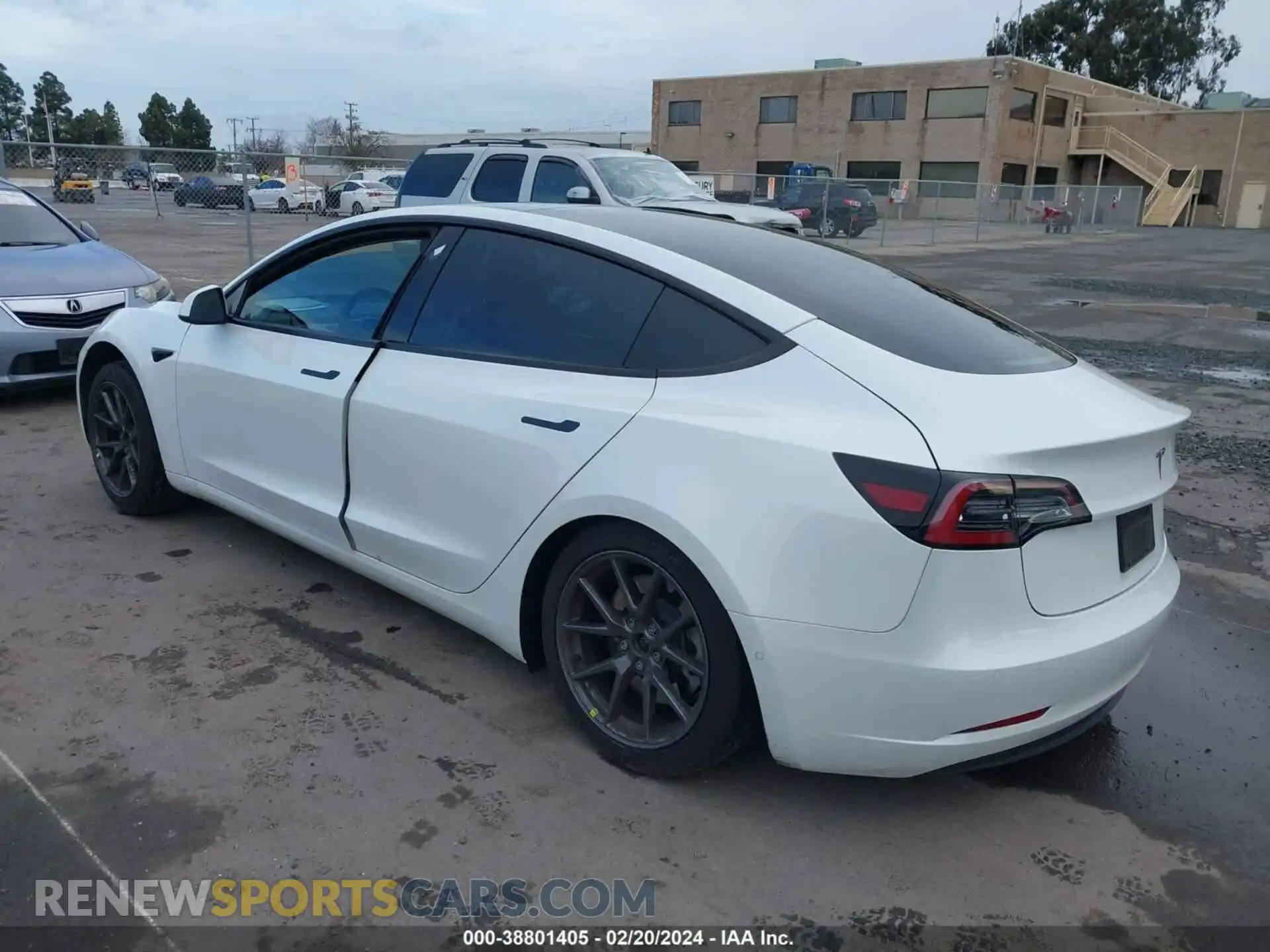 3 Photograph of a damaged car 5YJ3E1EA3MF078477 TESLA MODEL 3 2021