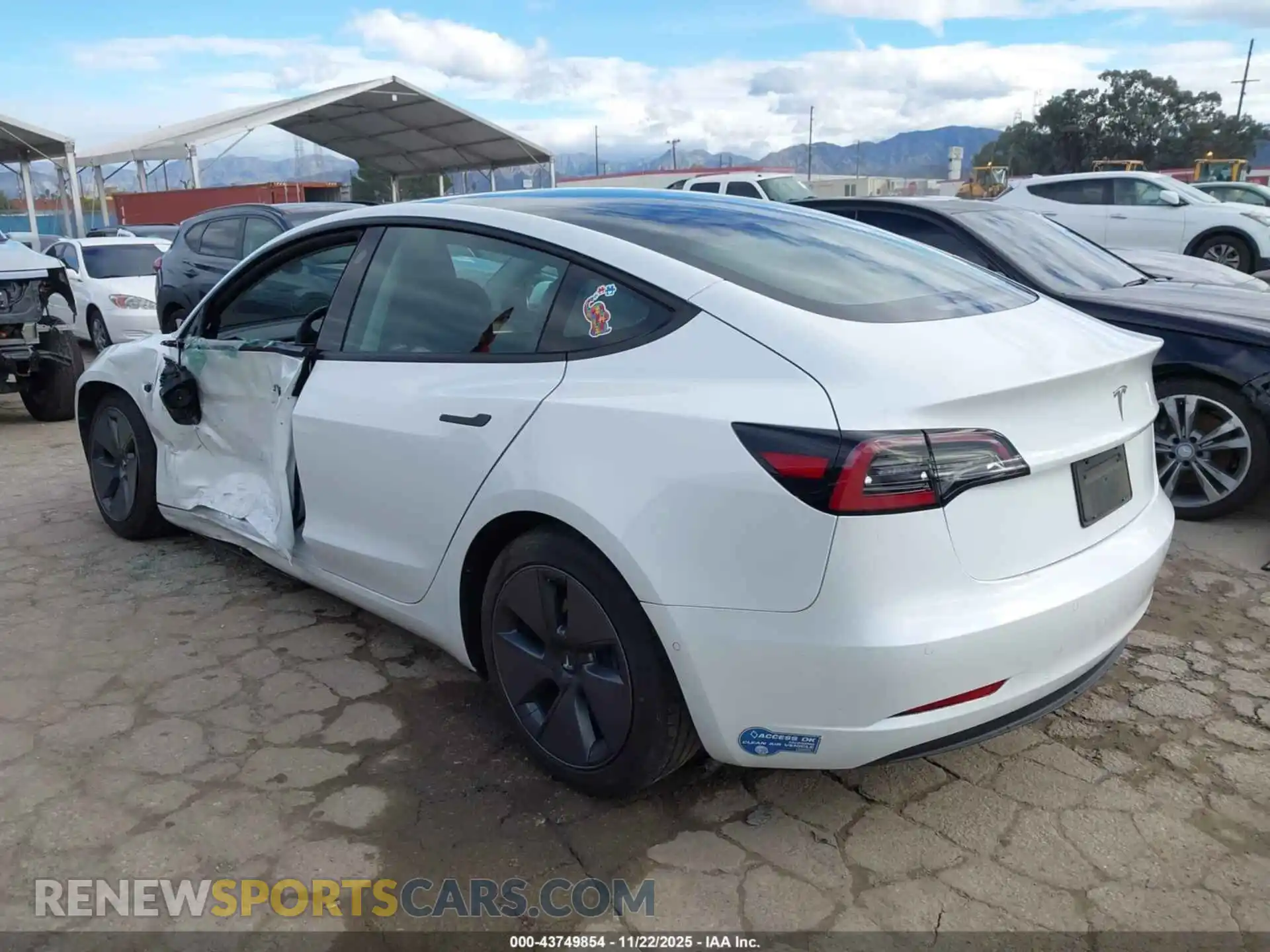 3 Photograph of a damaged car 5YJ3E1EA3MF091133 TESLA MODEL 3 2021