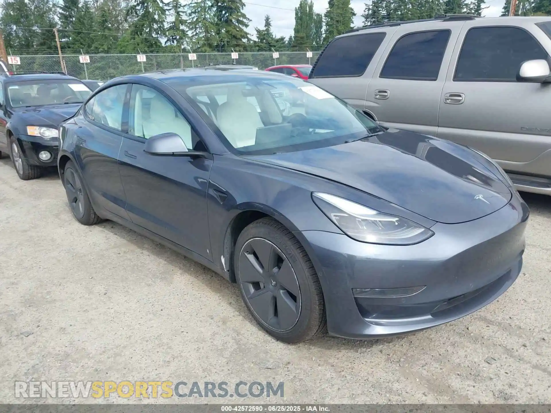 1 Photograph of a damaged car 5YJ3E1EA3MF092637 TESLA MODEL 3 2021