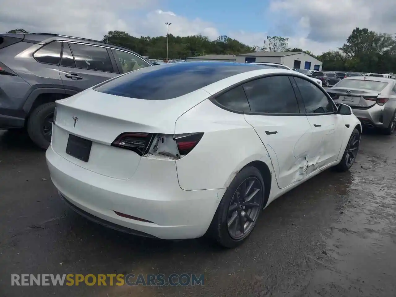 3 Photograph of a damaged car 5YJ3E1EA3MF853683 TESLA MODEL 3 2021