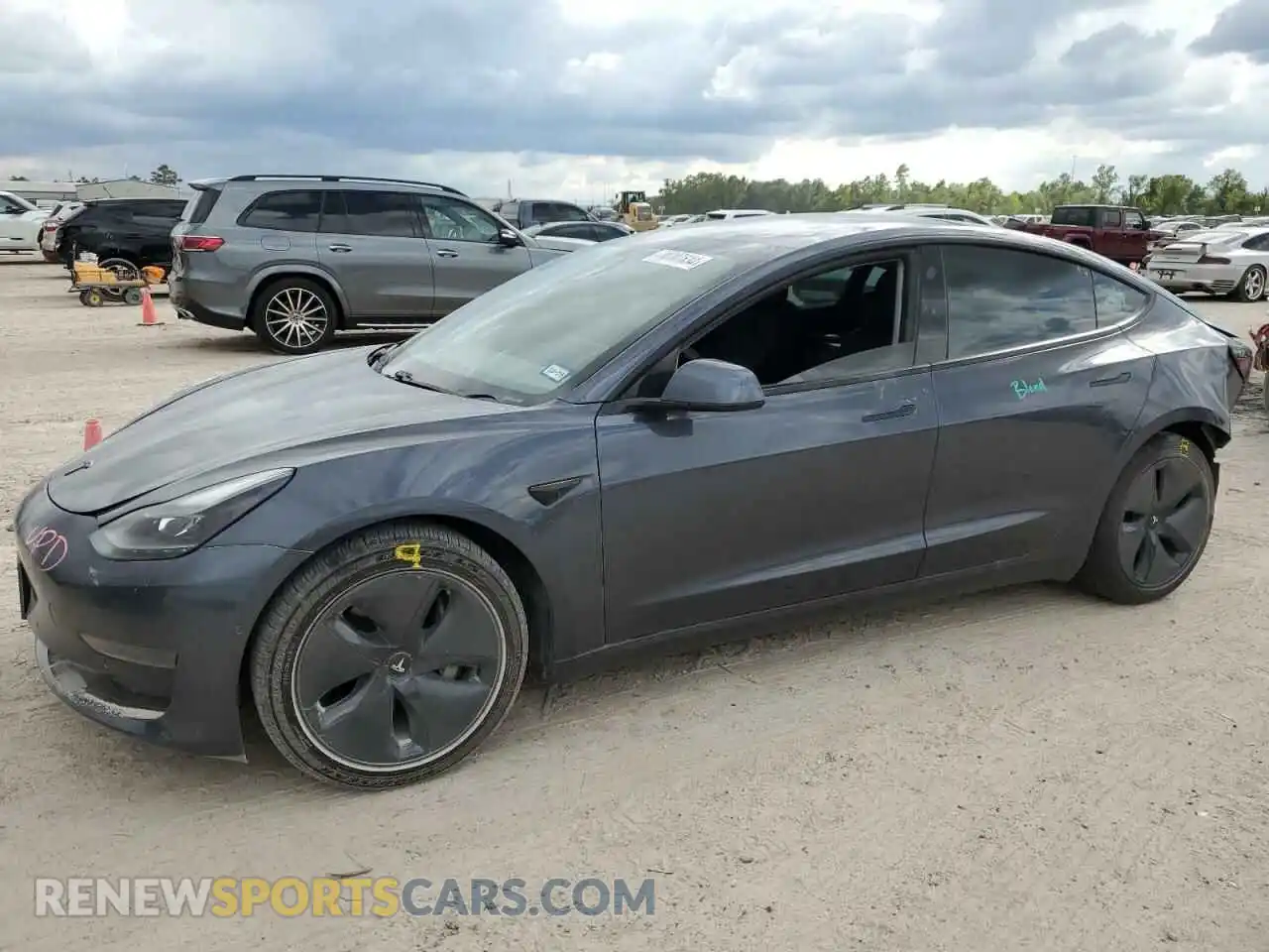 1 Photograph of a damaged car 5YJ3E1EA3MF866871 TESLA MODEL 3 2021