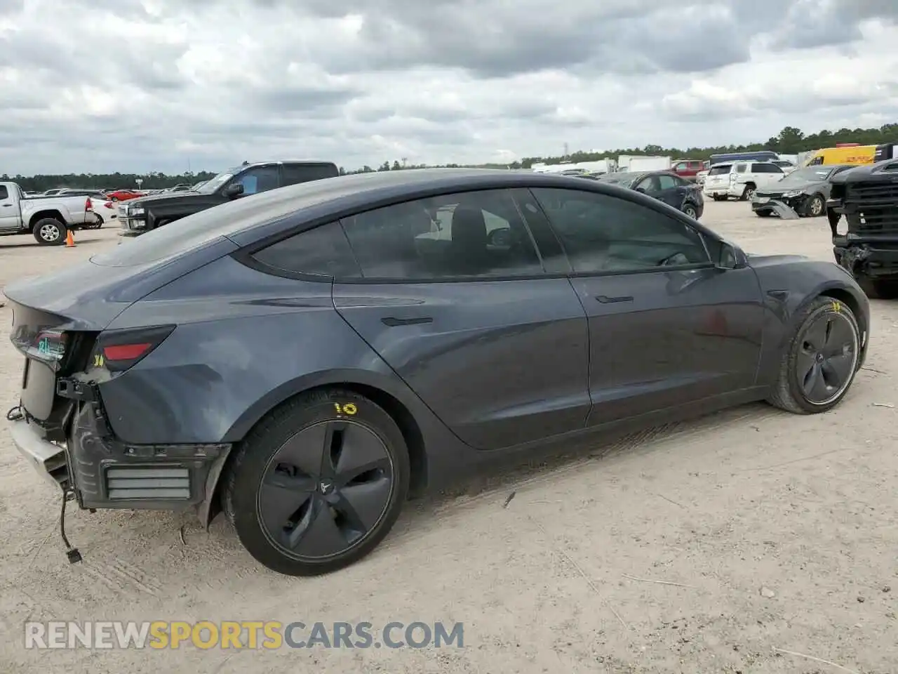 3 Photograph of a damaged car 5YJ3E1EA3MF866871 TESLA MODEL 3 2021