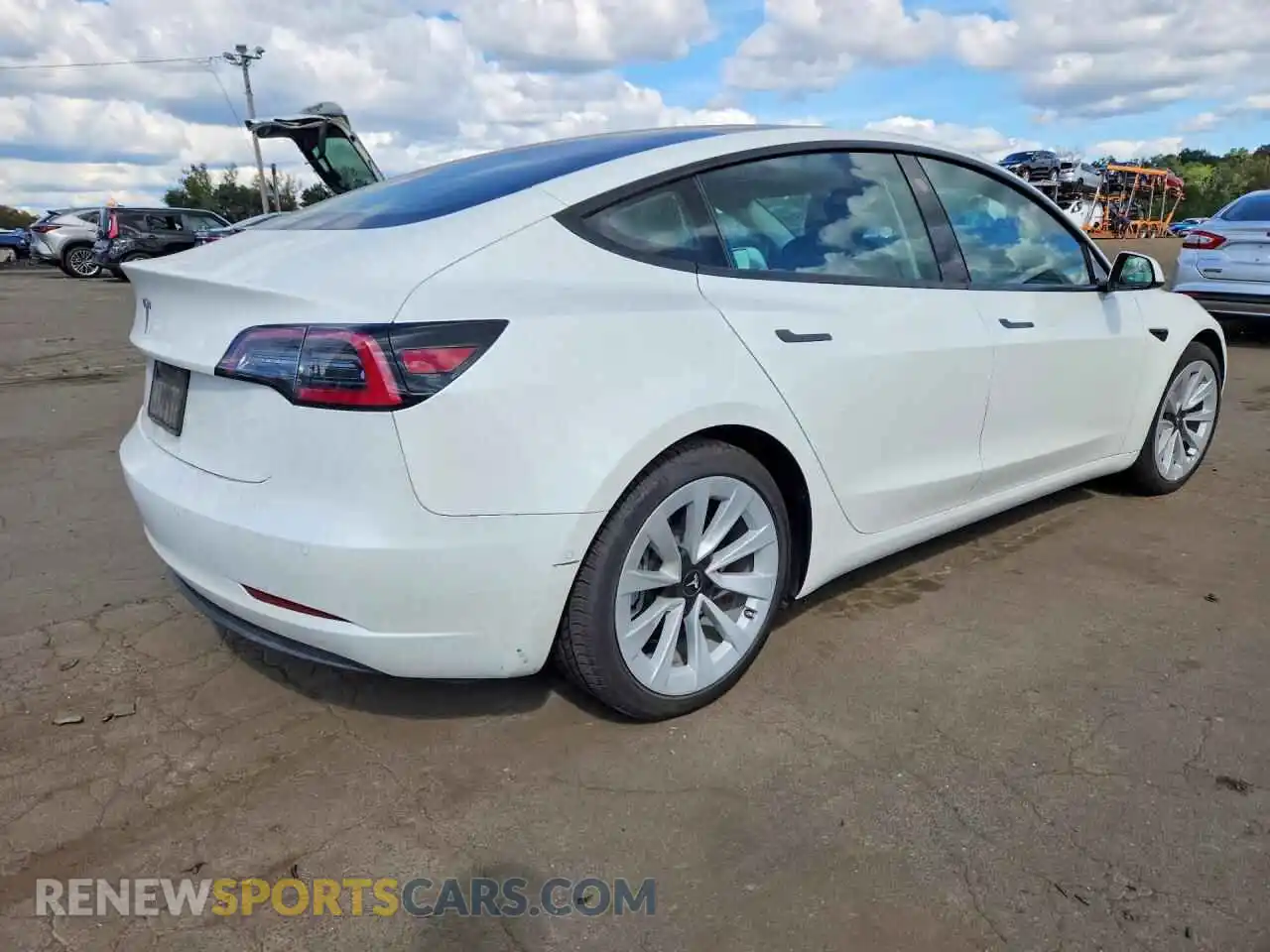 3 fotografías del automóvil dañado 5YJ3E1EA3MF928558 TESLA MODEL 3 2021