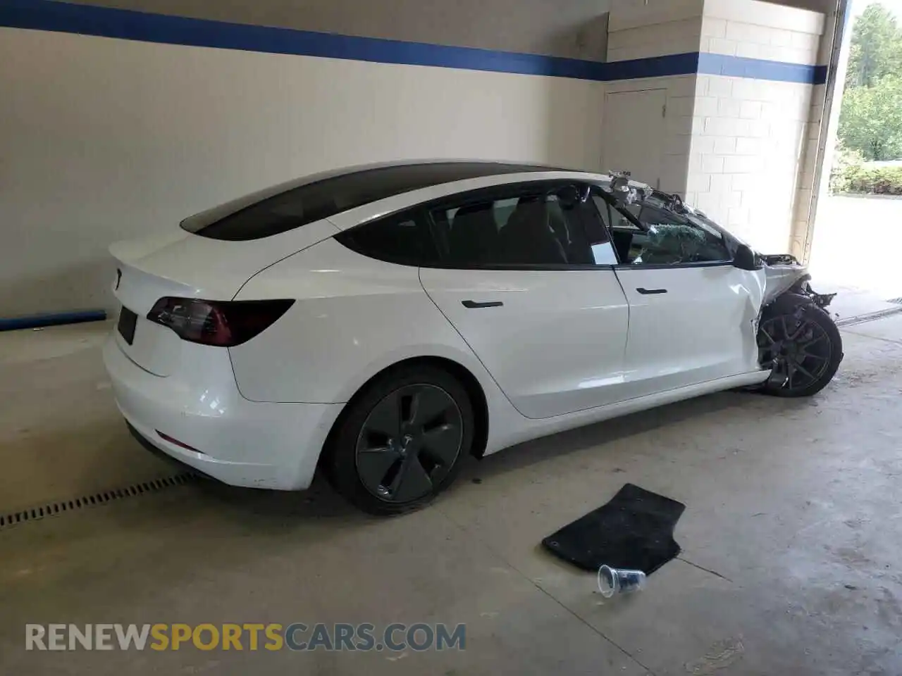3 Photograph of a damaged car 5YJ3E1EA3MF991689 TESLA MODEL 3 2021