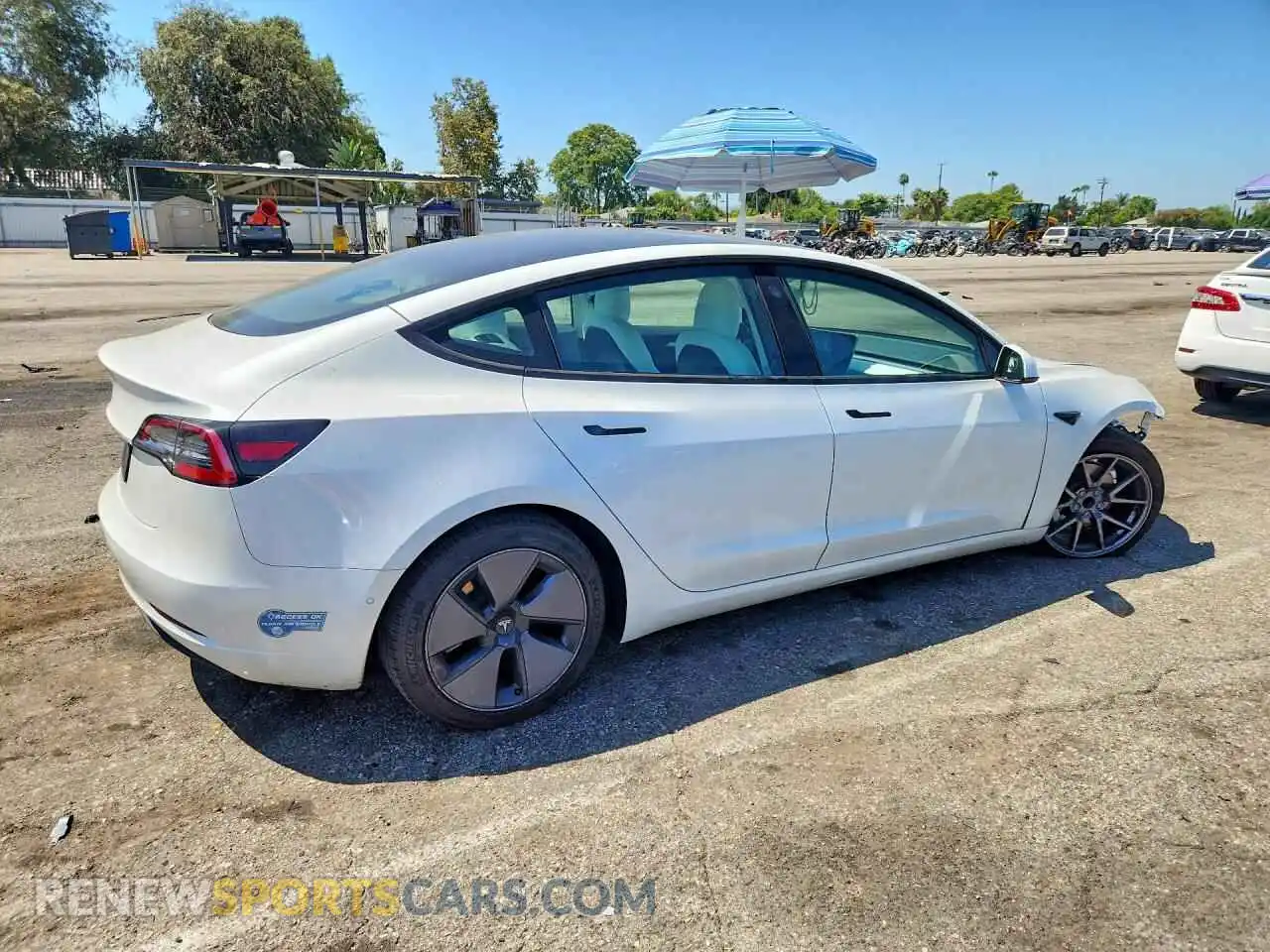 3 Photograph of a damaged car 5YJ3E1EA3MF995127 TESLA MODEL 3 2021