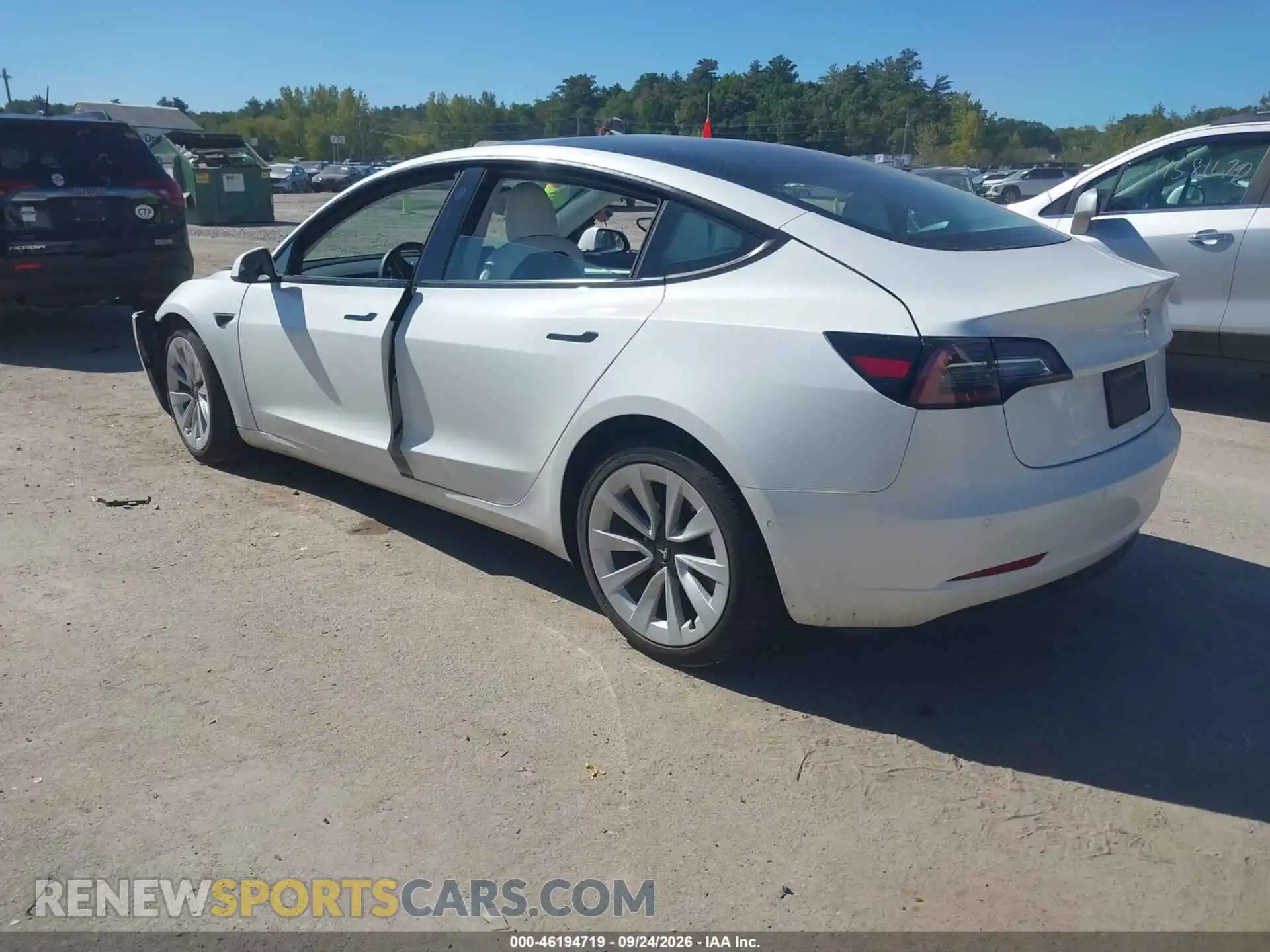 3 Photograph of a damaged car 5YJ3E1EA4MF019261 TESLA MODEL 3 2021