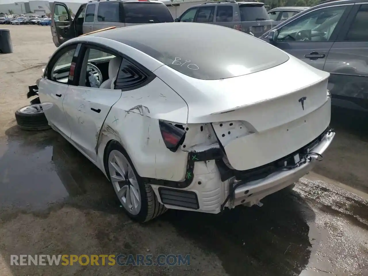 3 Photograph of a damaged car 5YJ3E1EA4MF032138 TESLA MODEL 3 2021