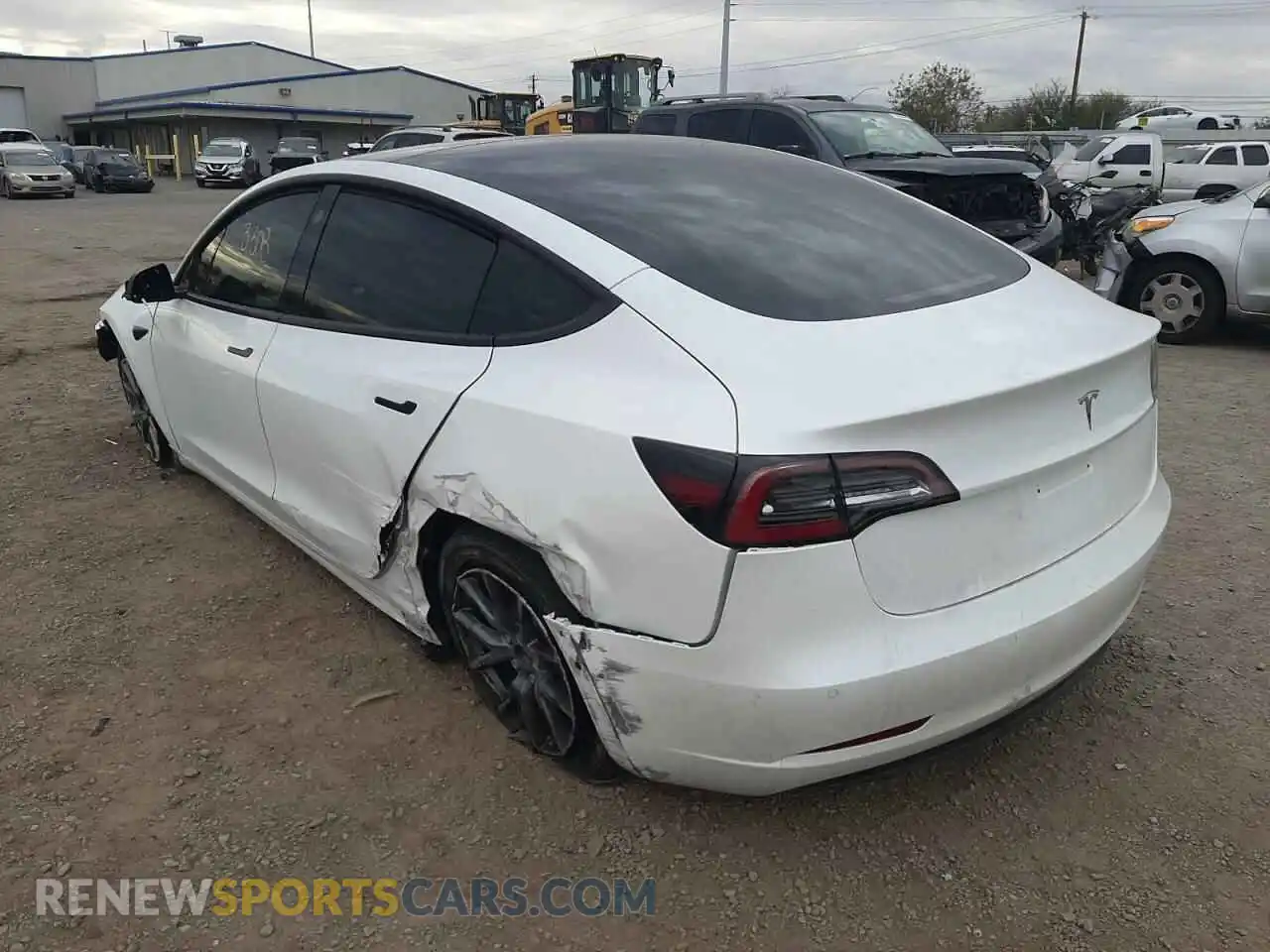 3 Photograph of a damaged car 5YJ3E1EA4MF047786 TESLA MODEL 3 2021