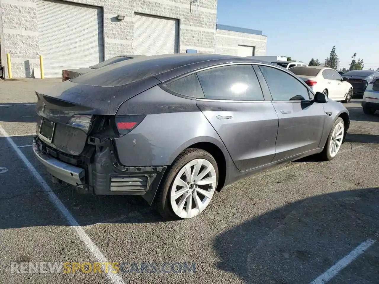 3 Photograph of a damaged car 5YJ3E1EA4MF051868 TESLA MODEL 3 2021