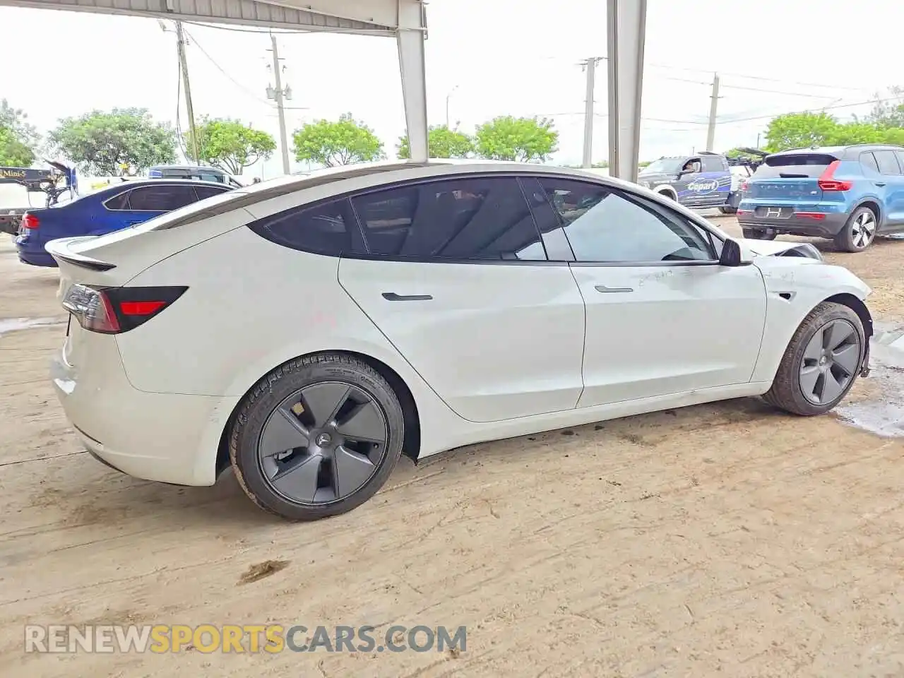 3 Photograph of a damaged car 5YJ3E1EA4MF092095 TESLA MODEL 3 2021