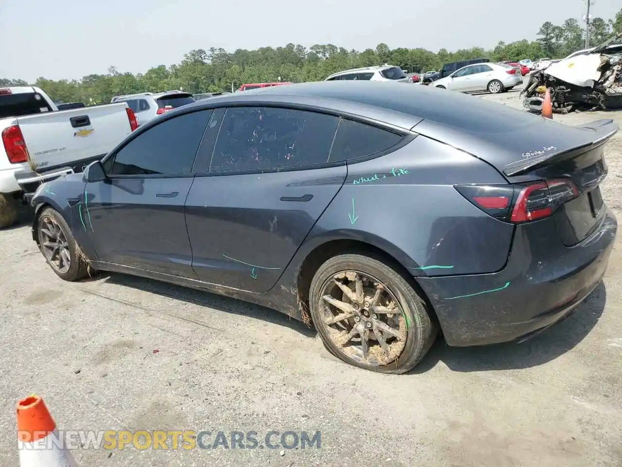 2 Photograph of a damaged car 5YJ3E1EA4MF914877 TESLA MODEL 3 2021