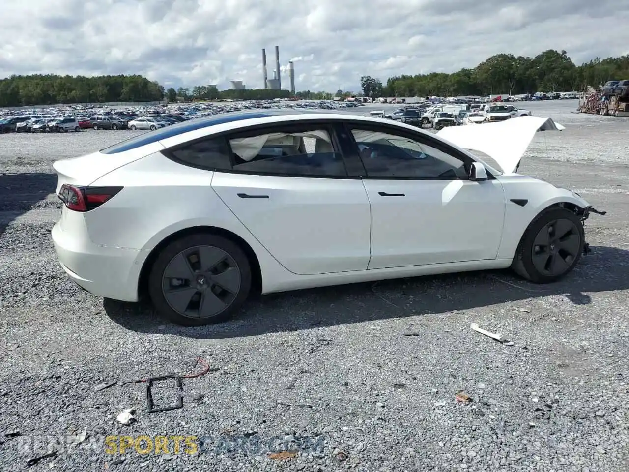 3 fotografías del automóvil dañado 5YJ3E1EA4MF938838 TESLA MODEL 3 2021
