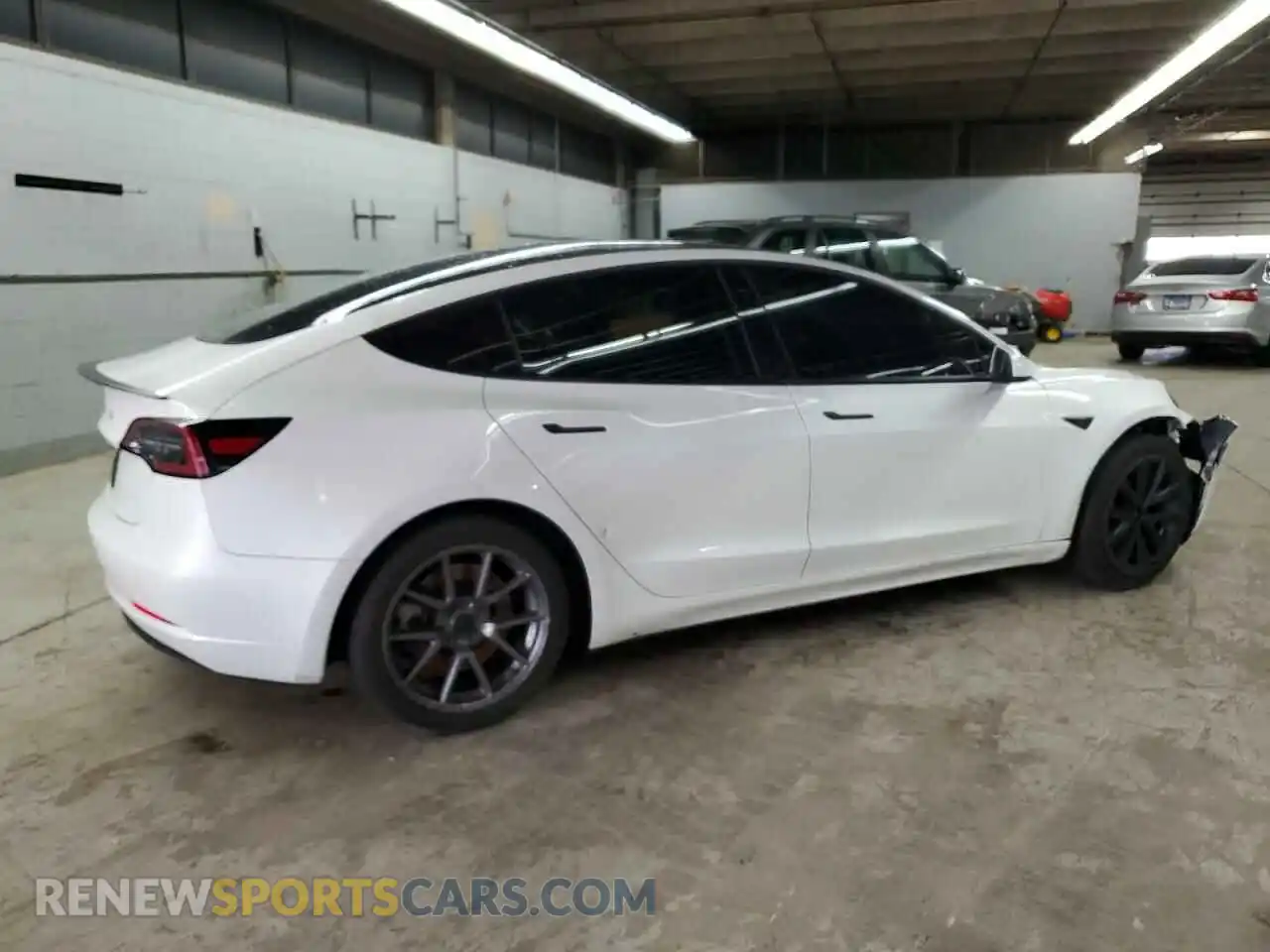 3 Photograph of a damaged car 5YJ3E1EA4MF943036 TESLA MODEL 3 2021