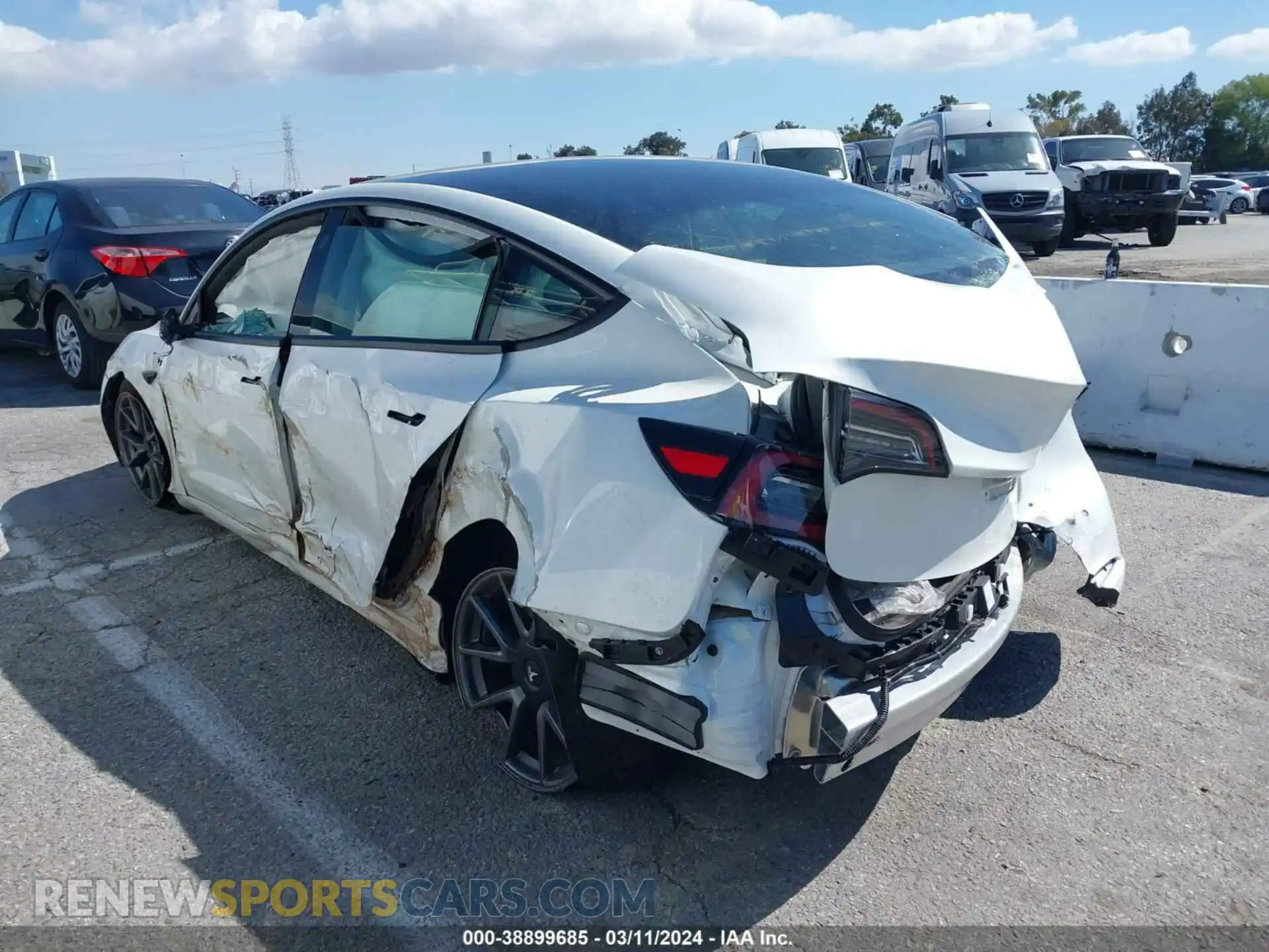 3 Photograph of a damaged car 5YJ3E1EA4MF961732 TESLA MODEL 3 2021