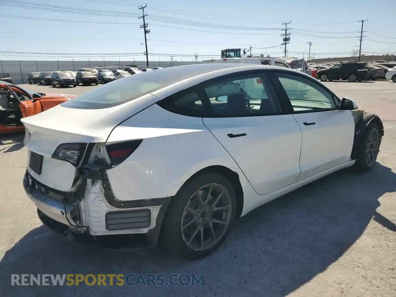 3 Photograph of a damaged car 5YJ3E1EA4MF976215 TESLA MODEL 3 2021
