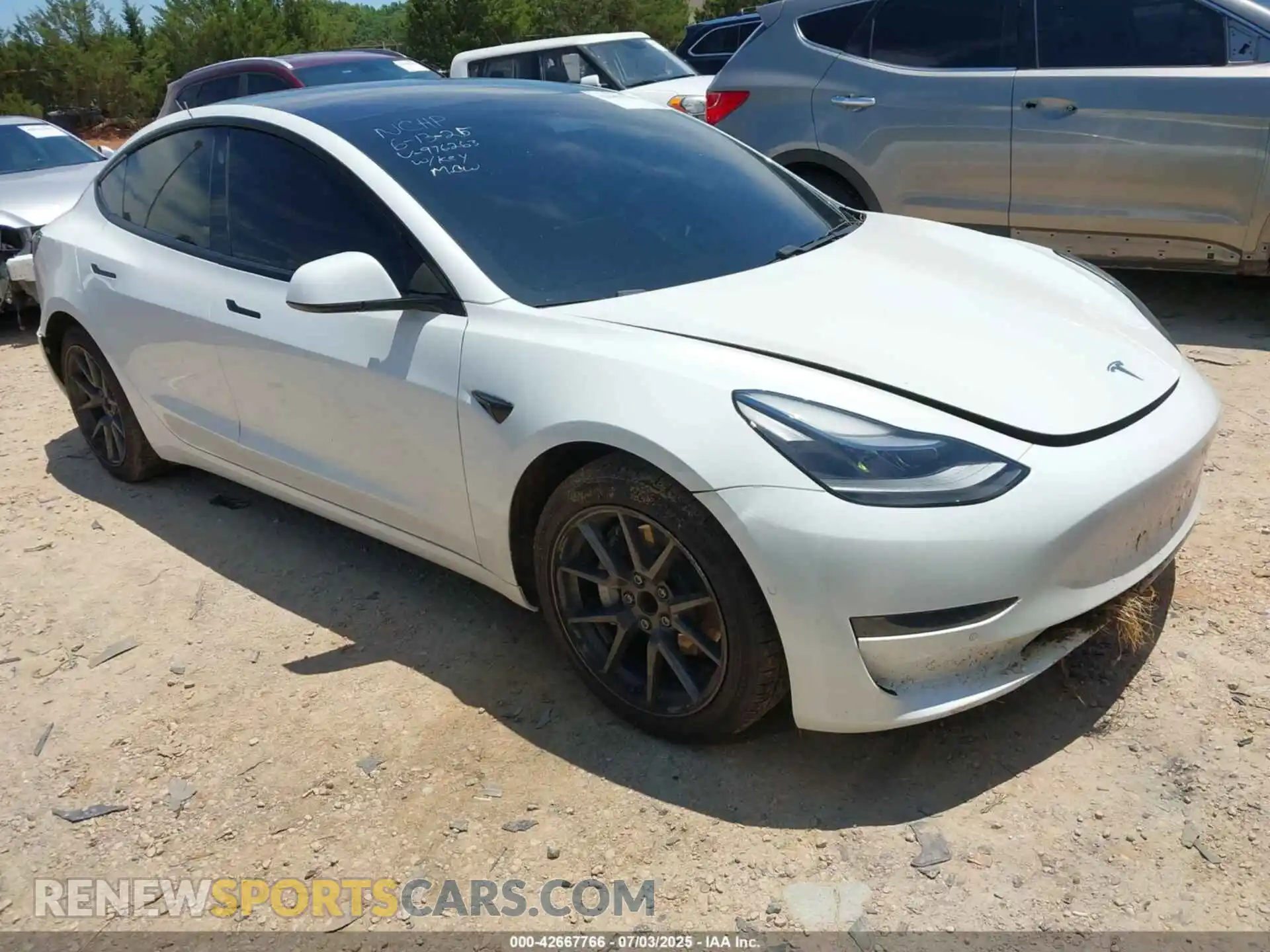 1 Фотография поврежденного автомобиля 5YJ3E1EA4MF976263 TESLA MODEL 3 2021