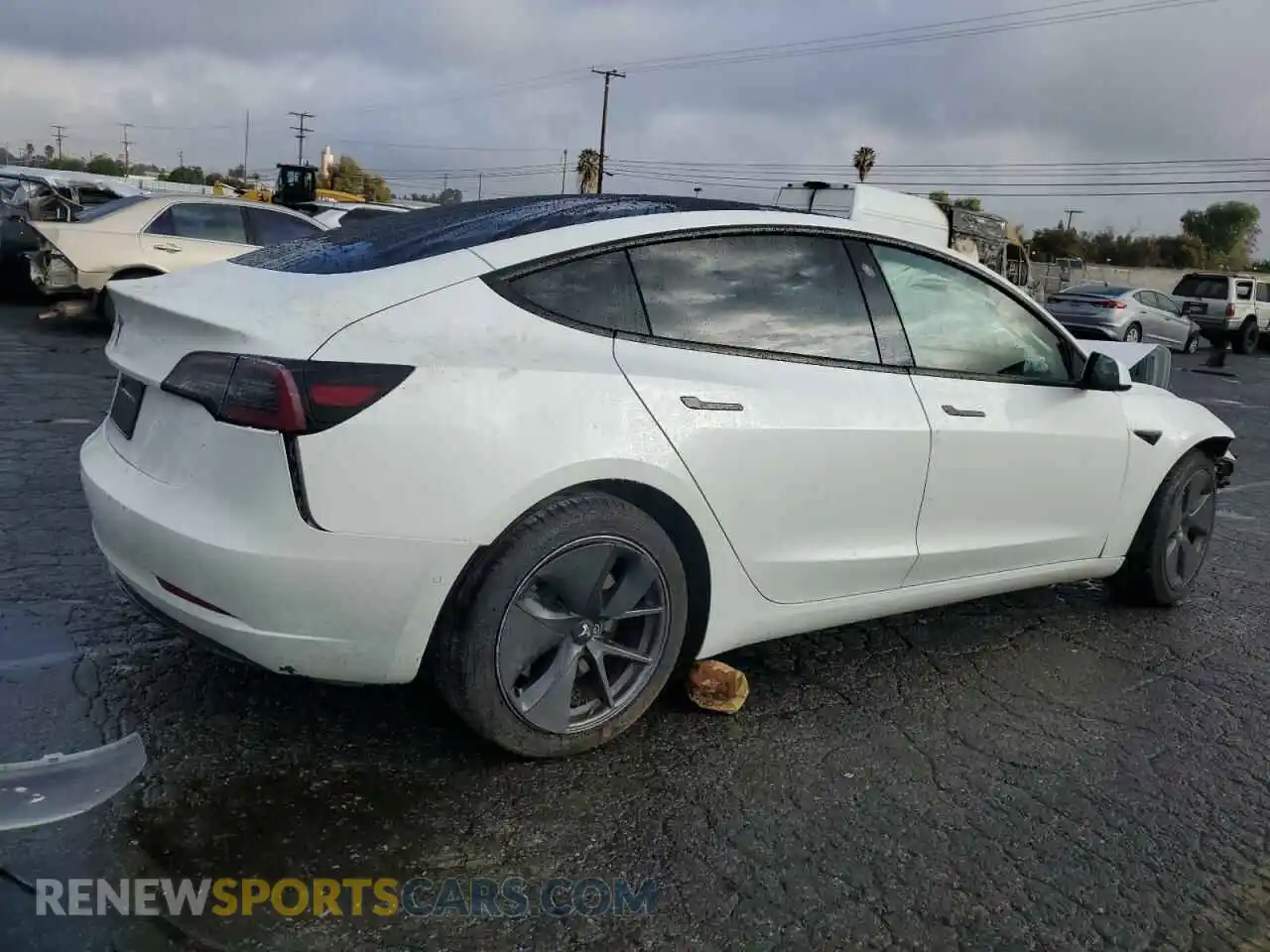 3 Photograph of a damaged car 5YJ3E1EA4MF976862 TESLA MODEL 3 2021