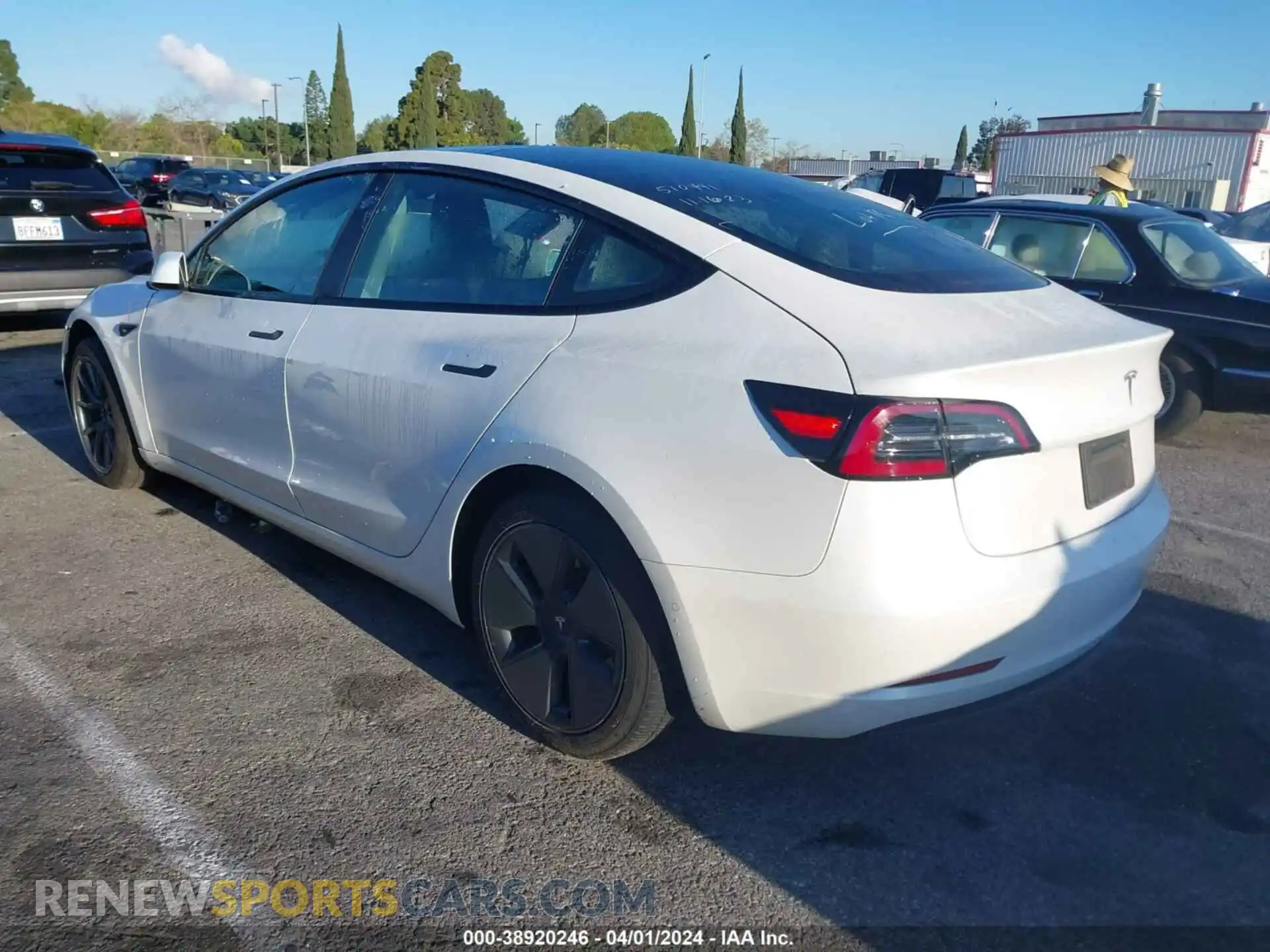 3 Photograph of a damaged car 5YJ3E1EA4MF992530 TESLA MODEL 3 2021