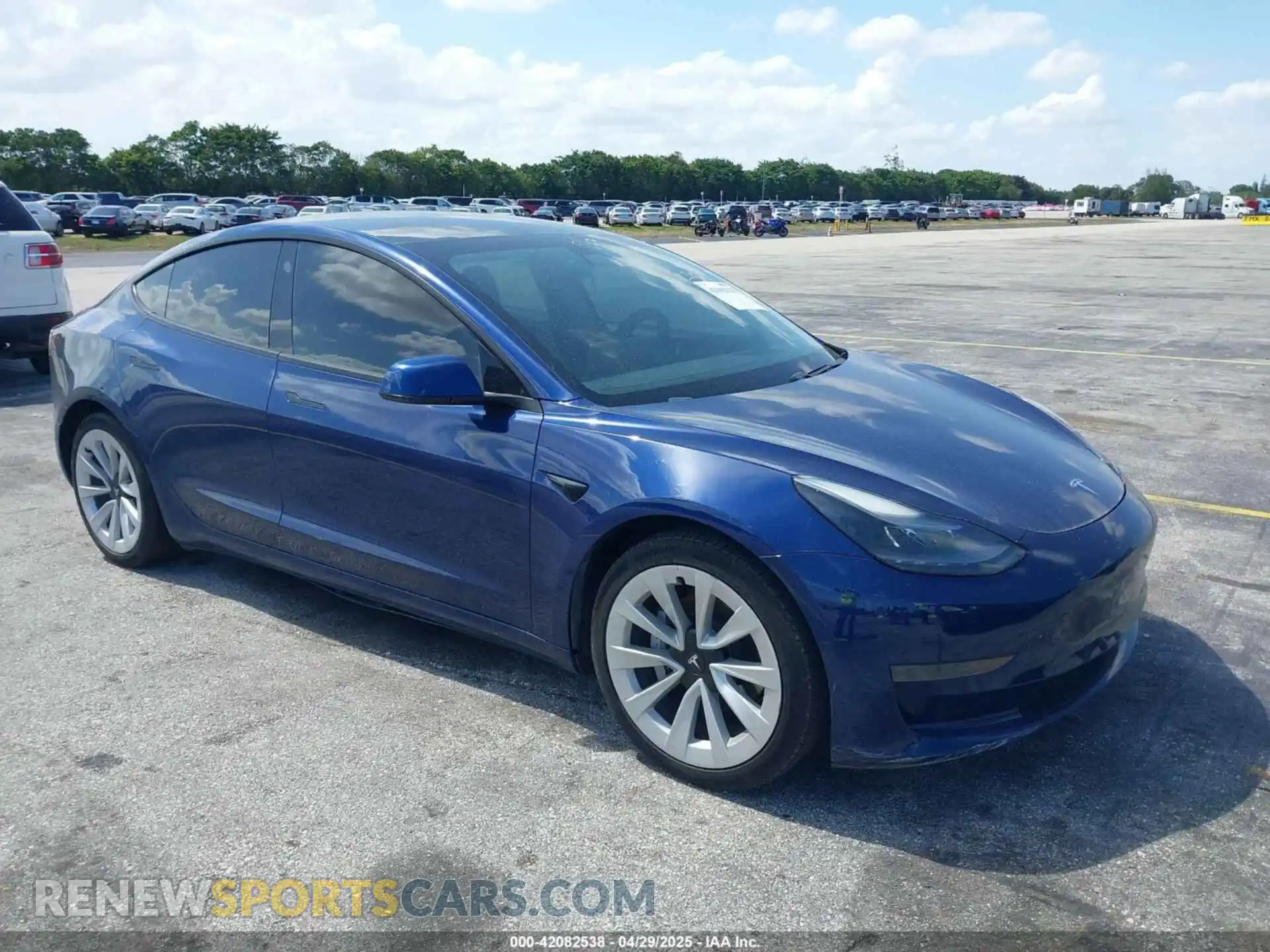 1 Photograph of a damaged car 5YJ3E1EA5MF031872 TESLA MODEL 3 2021