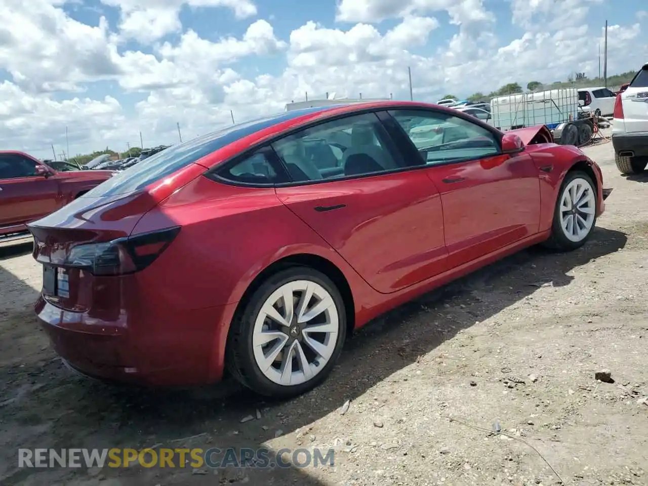 3 Photograph of a damaged car 5YJ3E1EA5MF032388 TESLA MODEL 3 2021