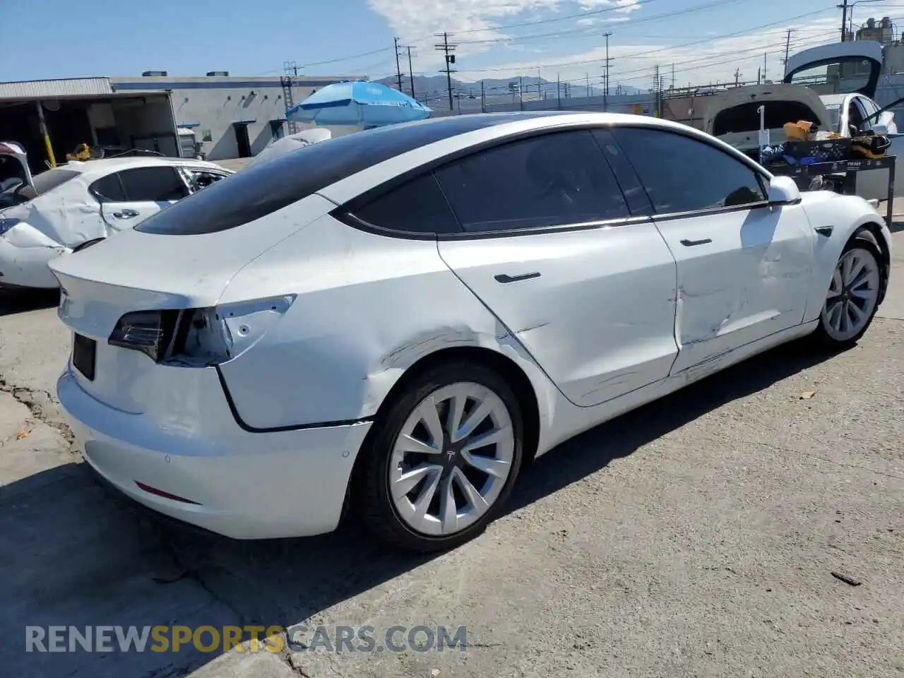 3 Photograph of a damaged car 5YJ3E1EA5MF068372 TESLA MODEL 3 2021