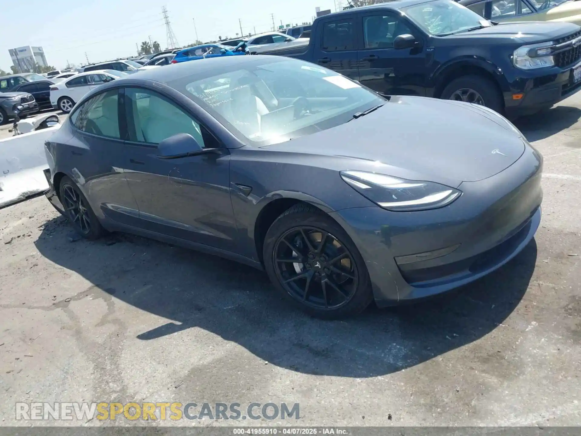 1 Photograph of a damaged car 5YJ3E1EA5MF069652 TESLA MODEL 3 2021