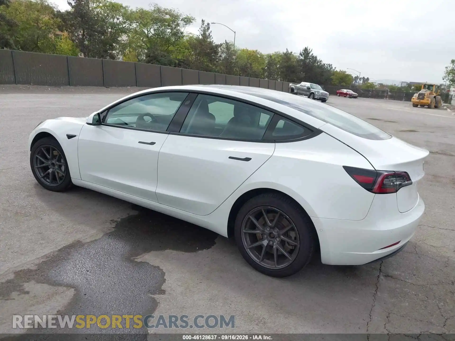 3 Photograph of a damaged car 5YJ3E1EA5MF074947 TESLA MODEL 3 2021