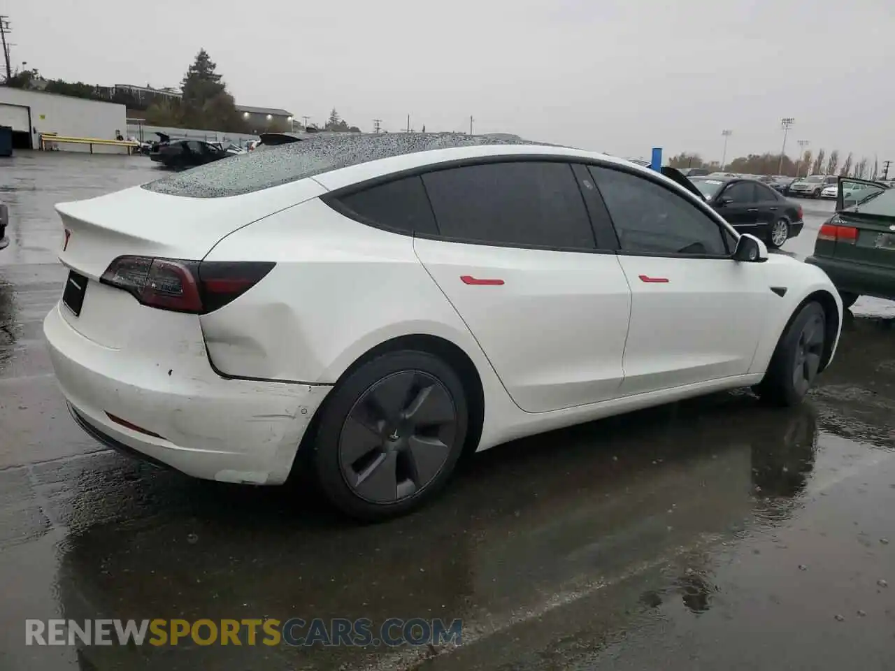 3 Photograph of a damaged car 5YJ3E1EA5MF075256 TESLA MODEL 3 2021