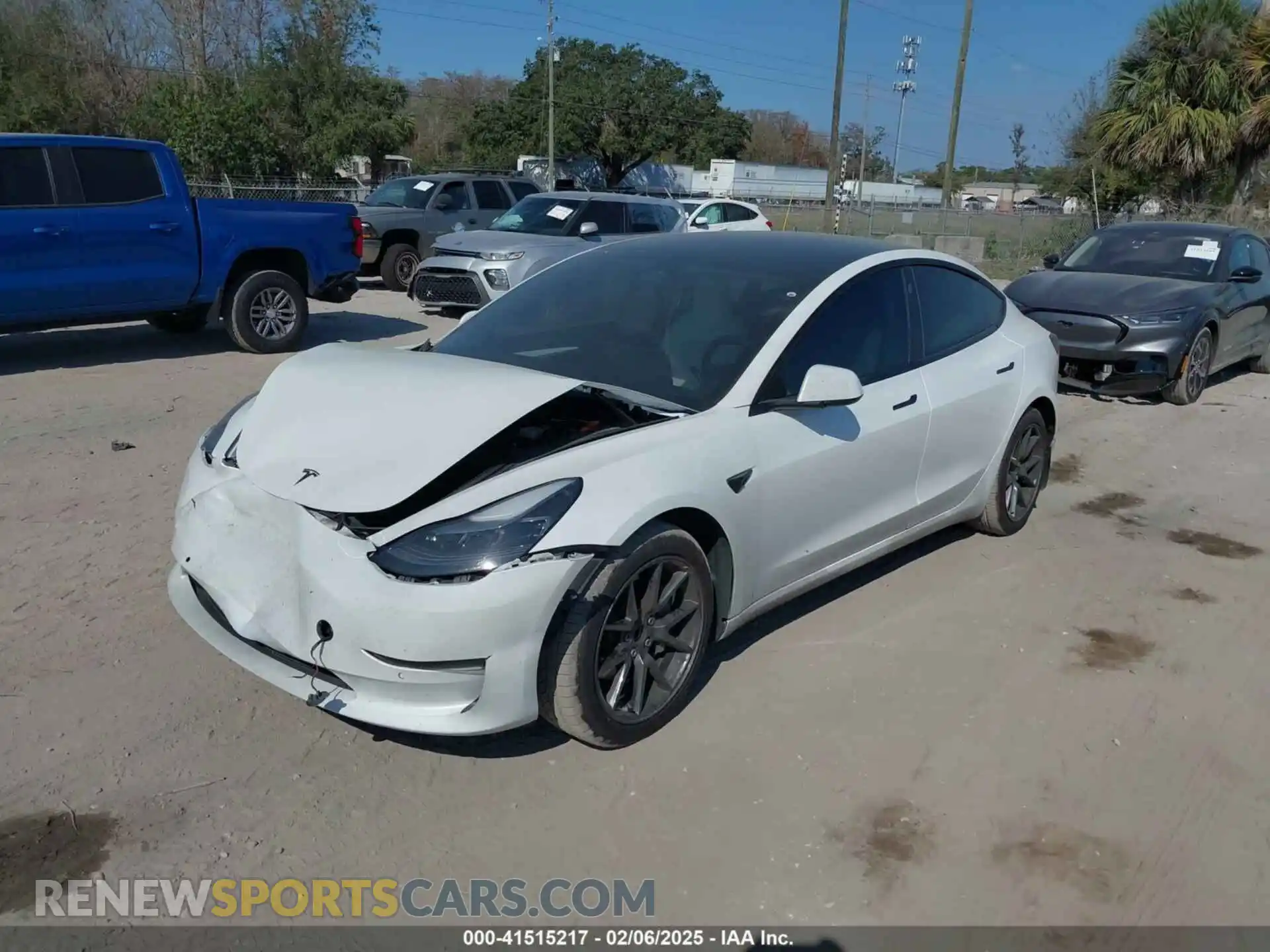2 Photograph of a damaged car 5YJ3E1EA5MF082417 TESLA MODEL 3 2021