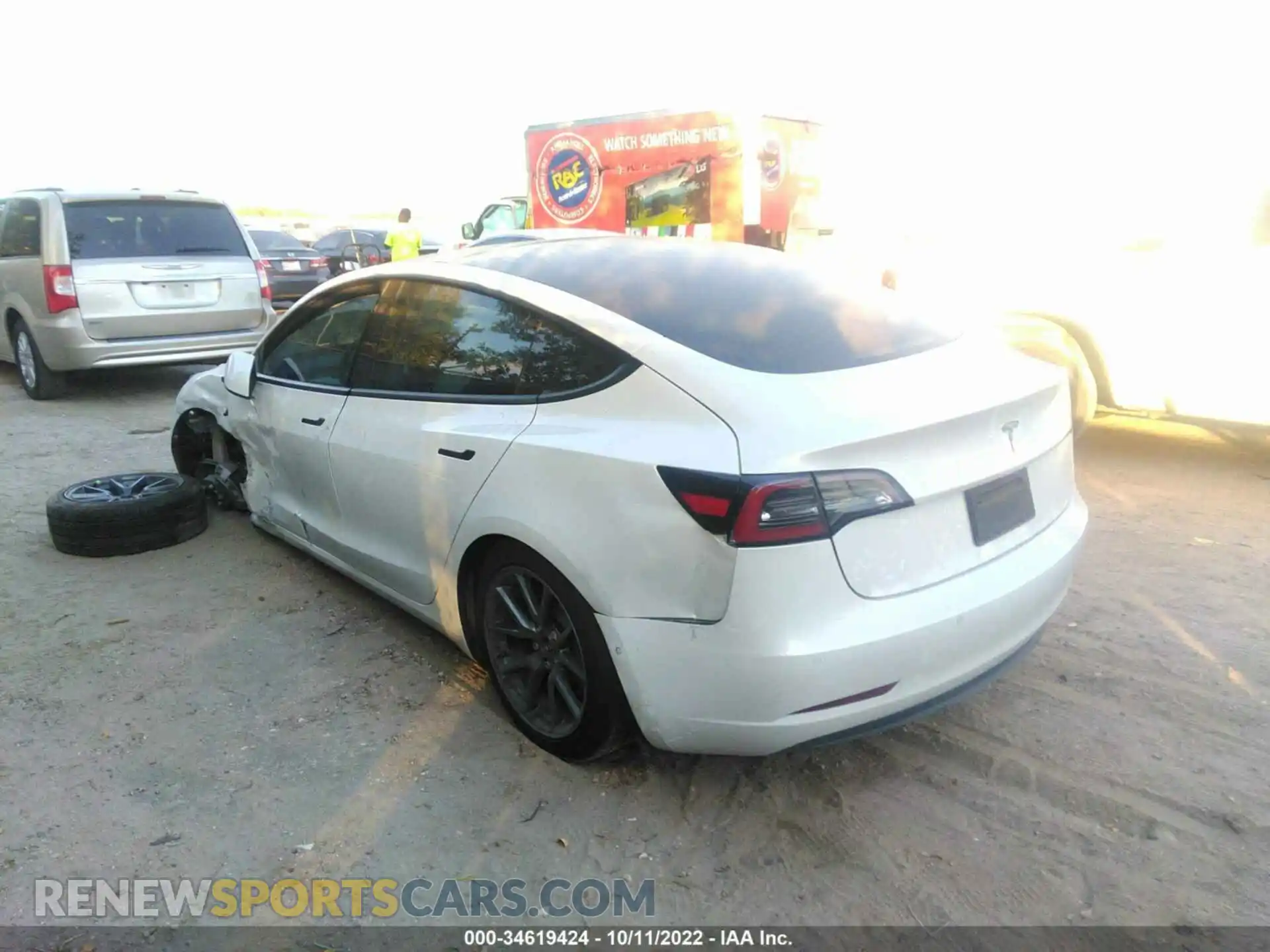 3 Photograph of a damaged car 5YJ3E1EA5MF853636 TESLA MODEL 3 2021