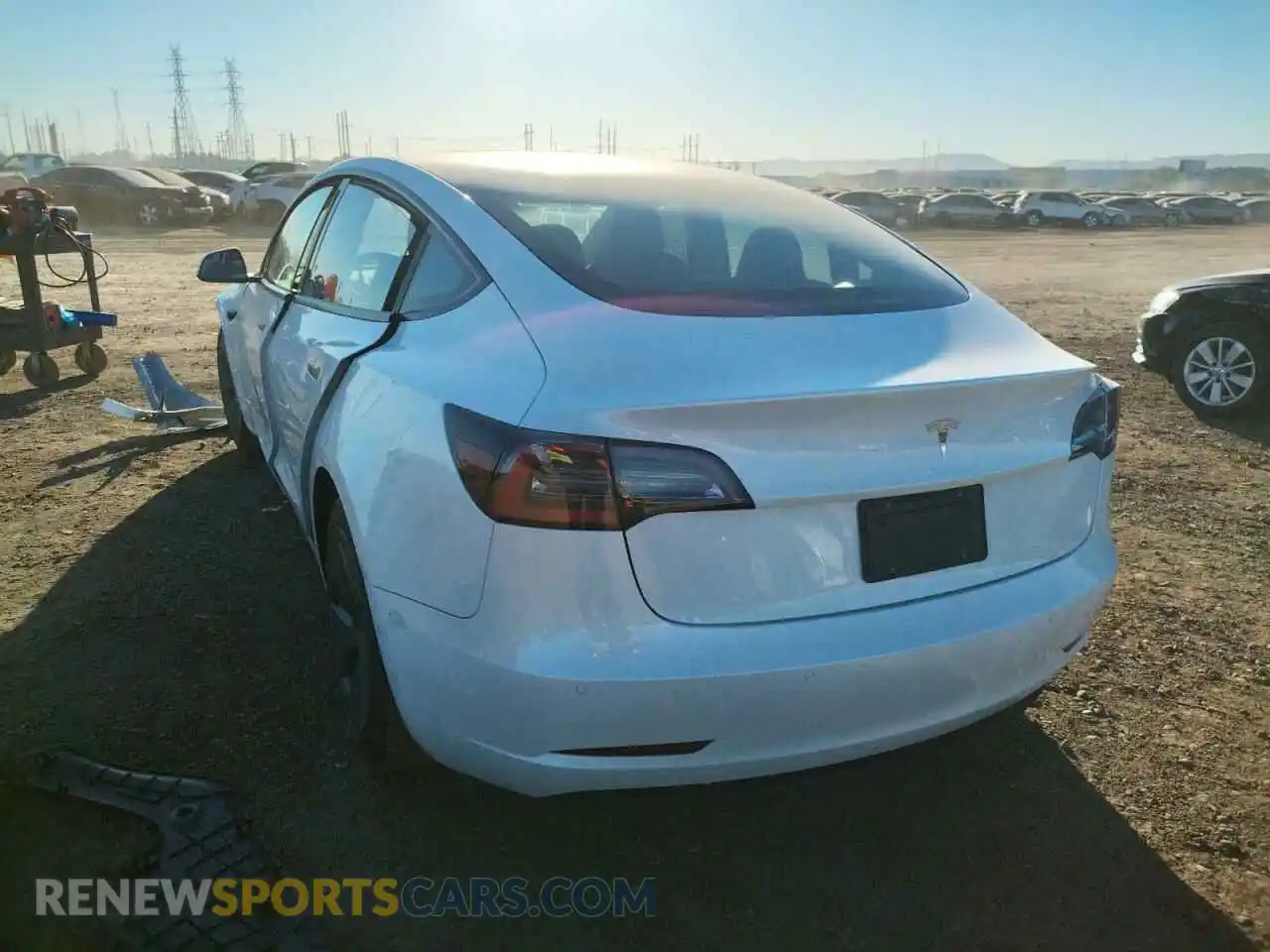 3 Photograph of a damaged car 5YJ3E1EA5MF867746 TESLA MODEL 3 2021