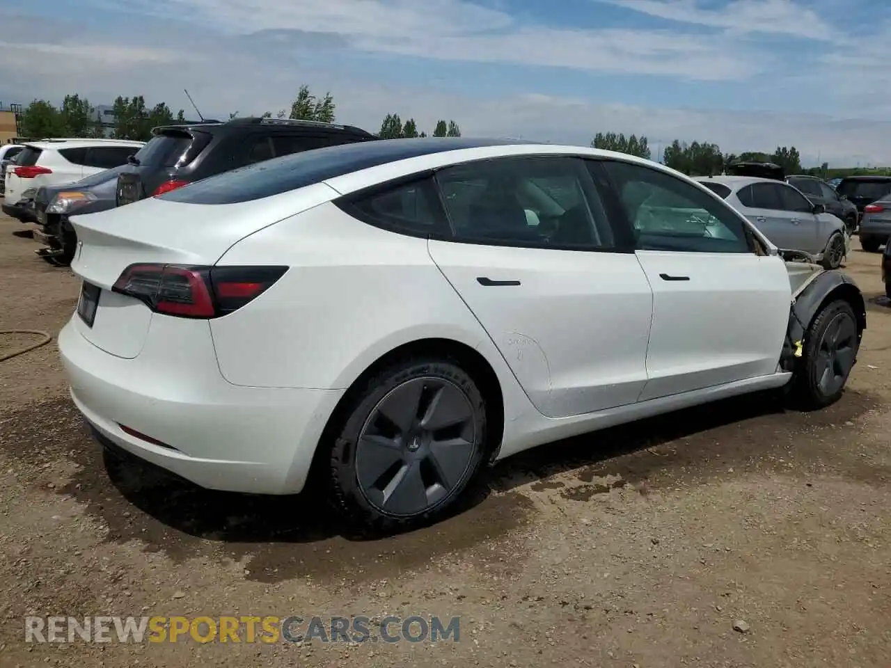 3 Photograph of a damaged car 5YJ3E1EA5MF907677 TESLA MODEL 3 2021