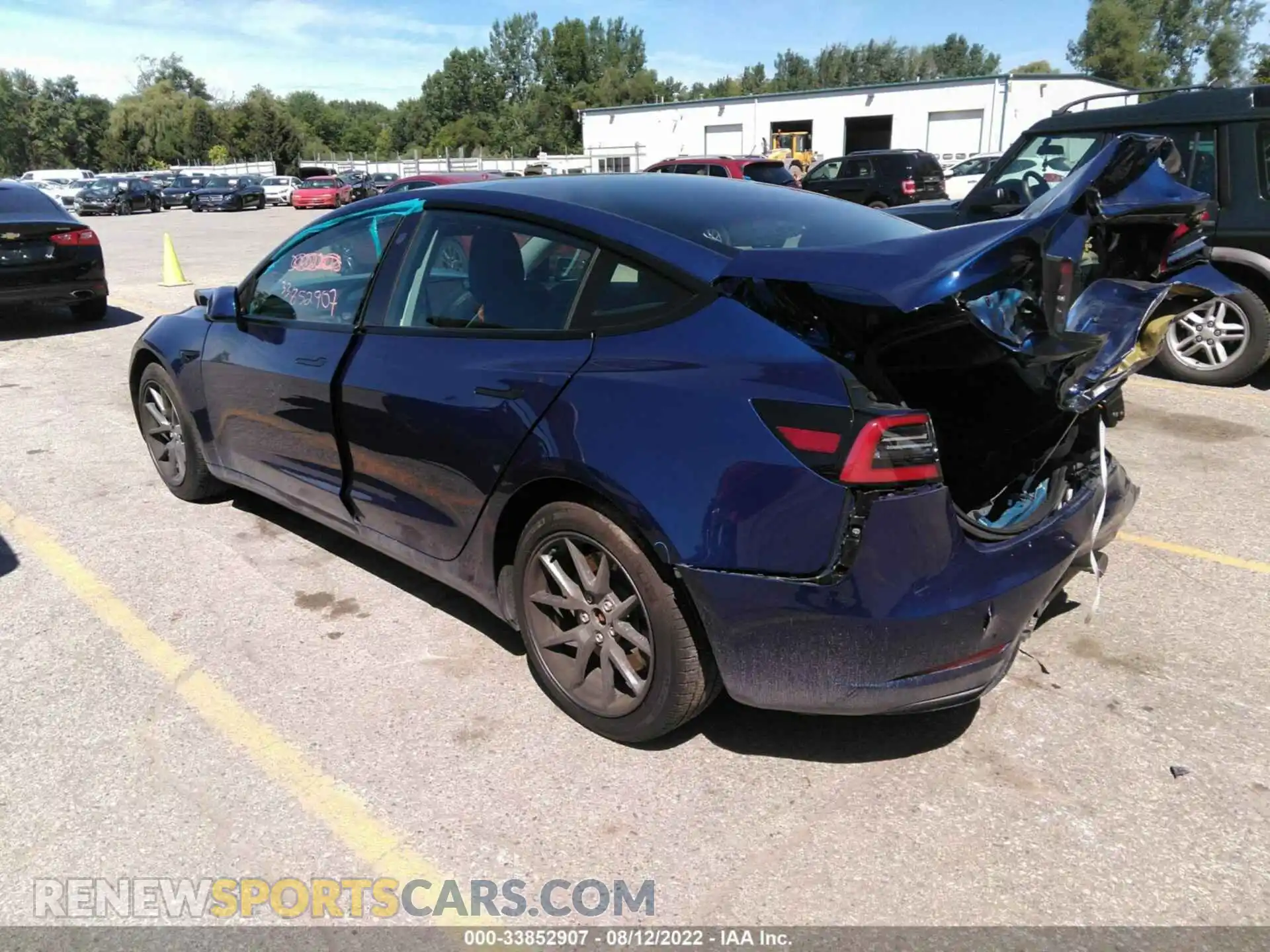 3 Photograph of a damaged car 5YJ3E1EA5MF923359 TESLA MODEL 3 2021