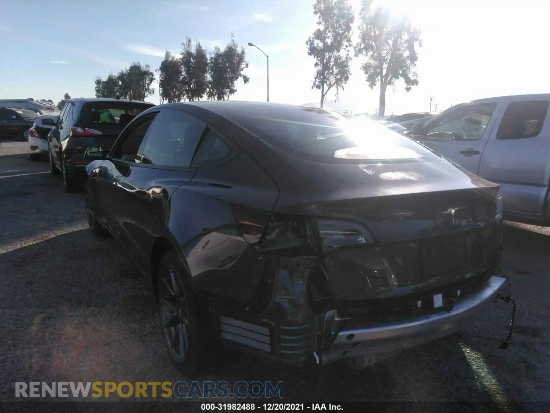 3 Photograph of a damaged car 5YJ3E1EA5MF940128 TESLA MODEL 3 2021