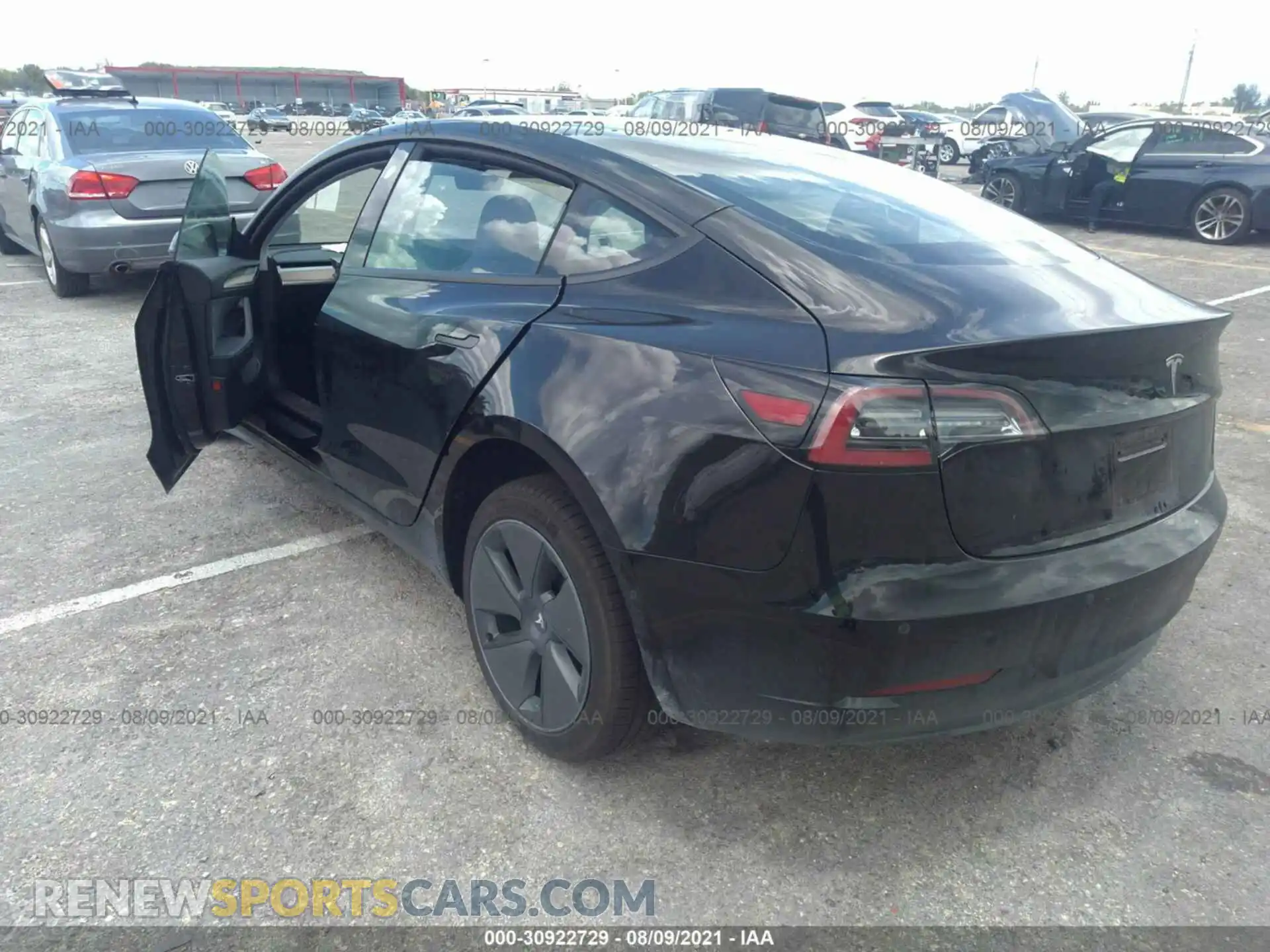 3 Photograph of a damaged car 5YJ3E1EA5MF955681 TESLA MODEL 3 2021