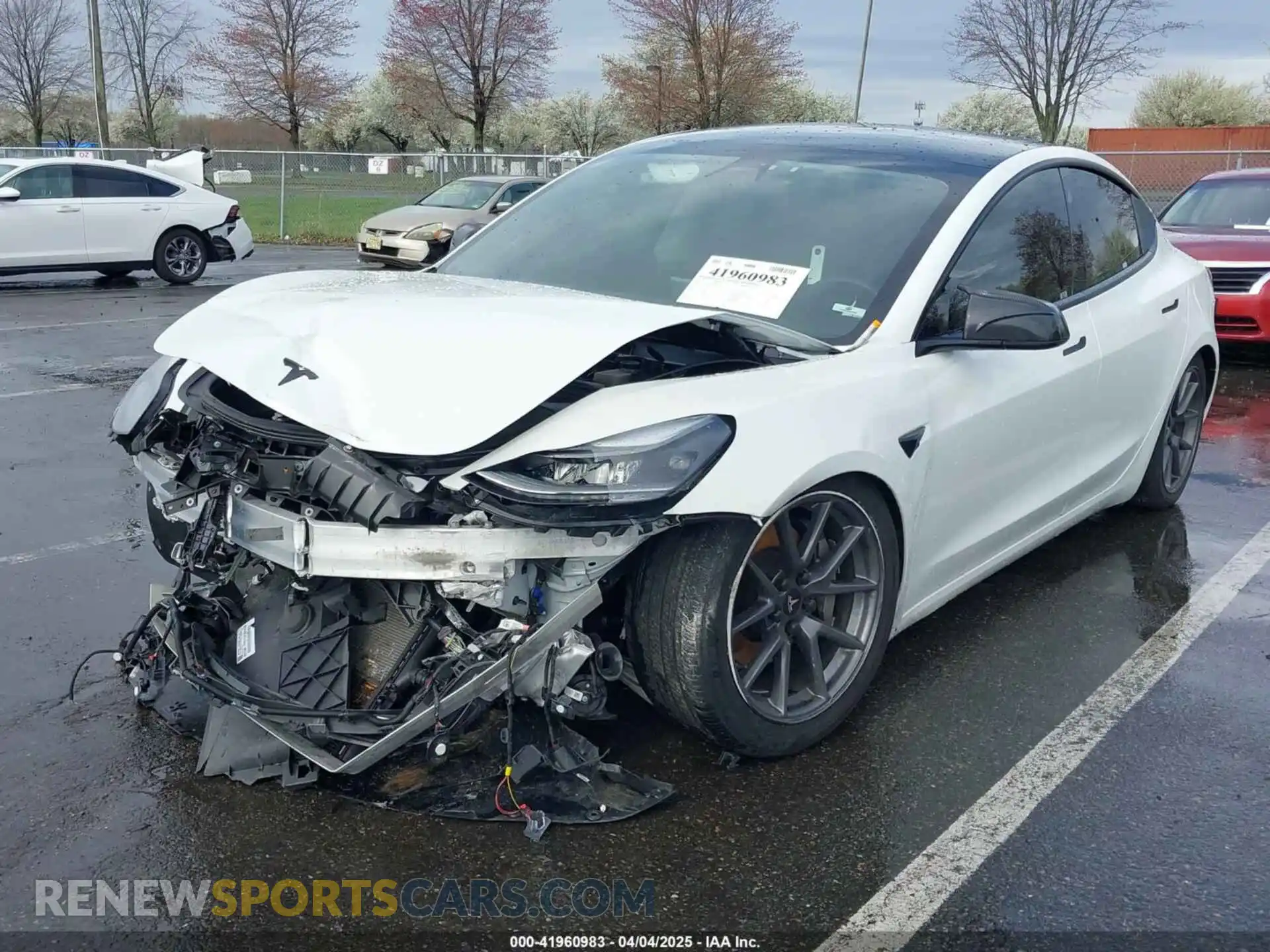 2 Photograph of a damaged car 5YJ3E1EA5MF976255 TESLA MODEL 3 2021