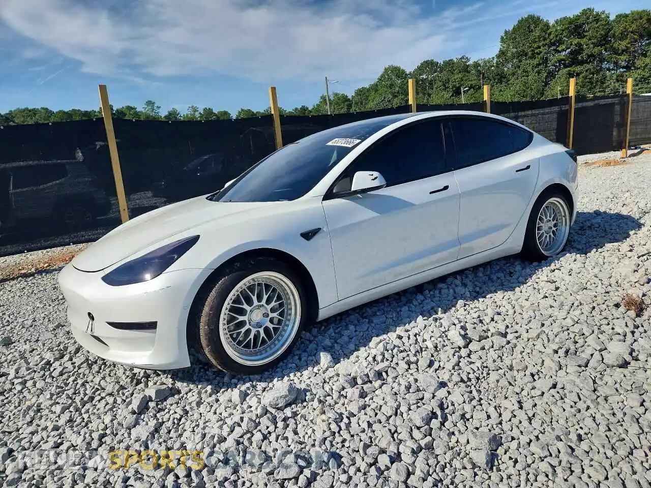 1 Photograph of a damaged car 5YJ3E1EA5MF978104 TESLA MODEL 3 2021
