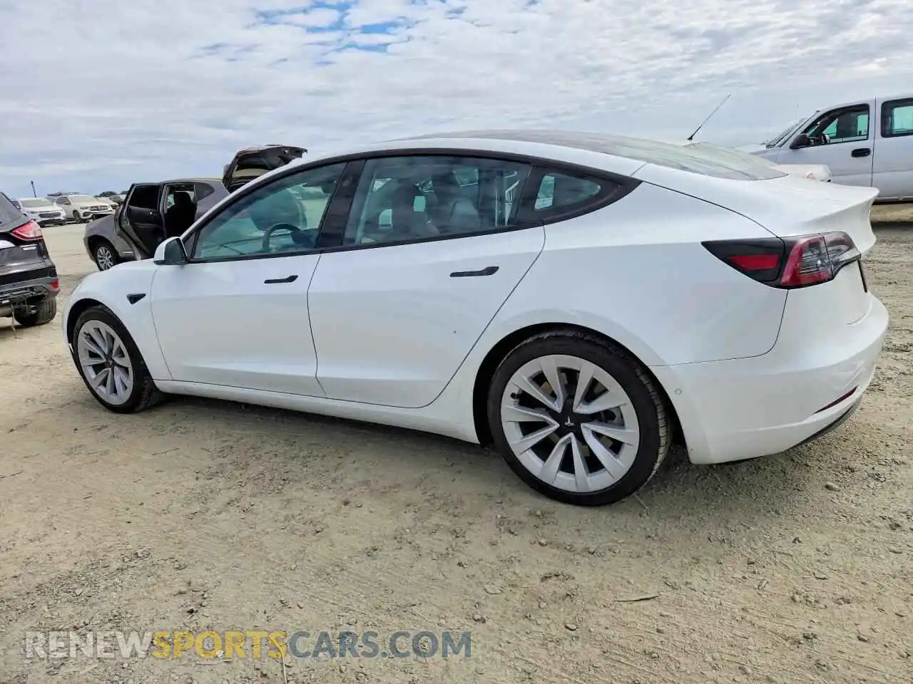 2 Photograph of a damaged car 5YJ3E1EA6MF065996 TESLA MODEL 3 2021