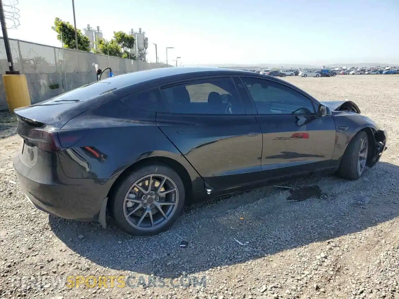3 Photograph of a damaged car 5YJ3E1EA6MF067702 TESLA MODEL 3 2021