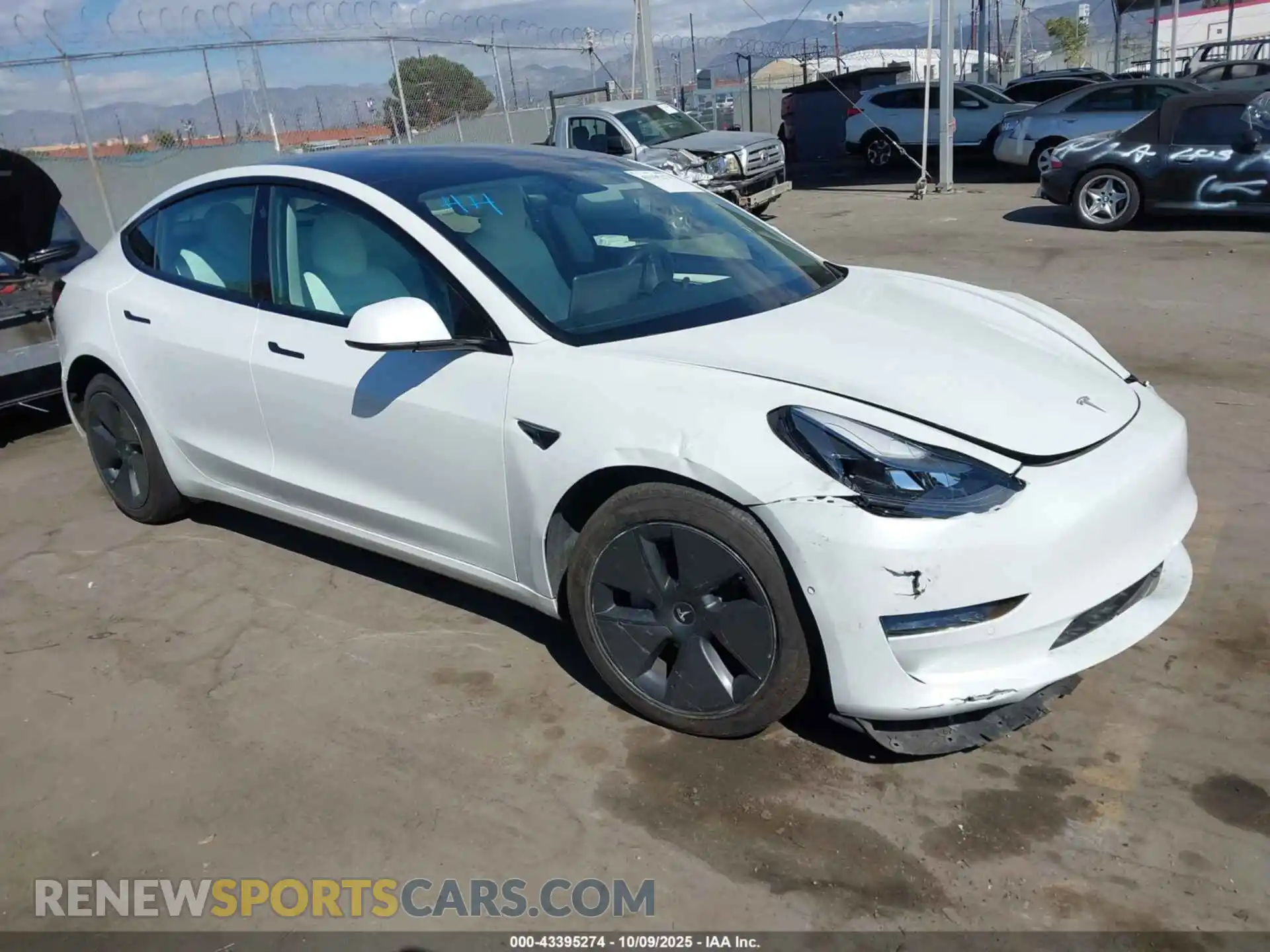 1 Photograph of a damaged car 5YJ3E1EA6MF069661 TESLA MODEL 3 2021