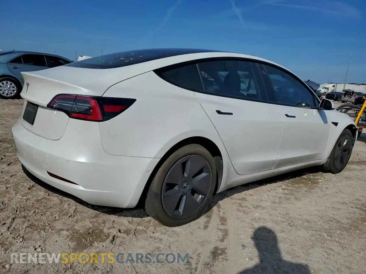 3 Photograph of a damaged car 5YJ3E1EA6MF861423 TESLA MODEL 3 2021
