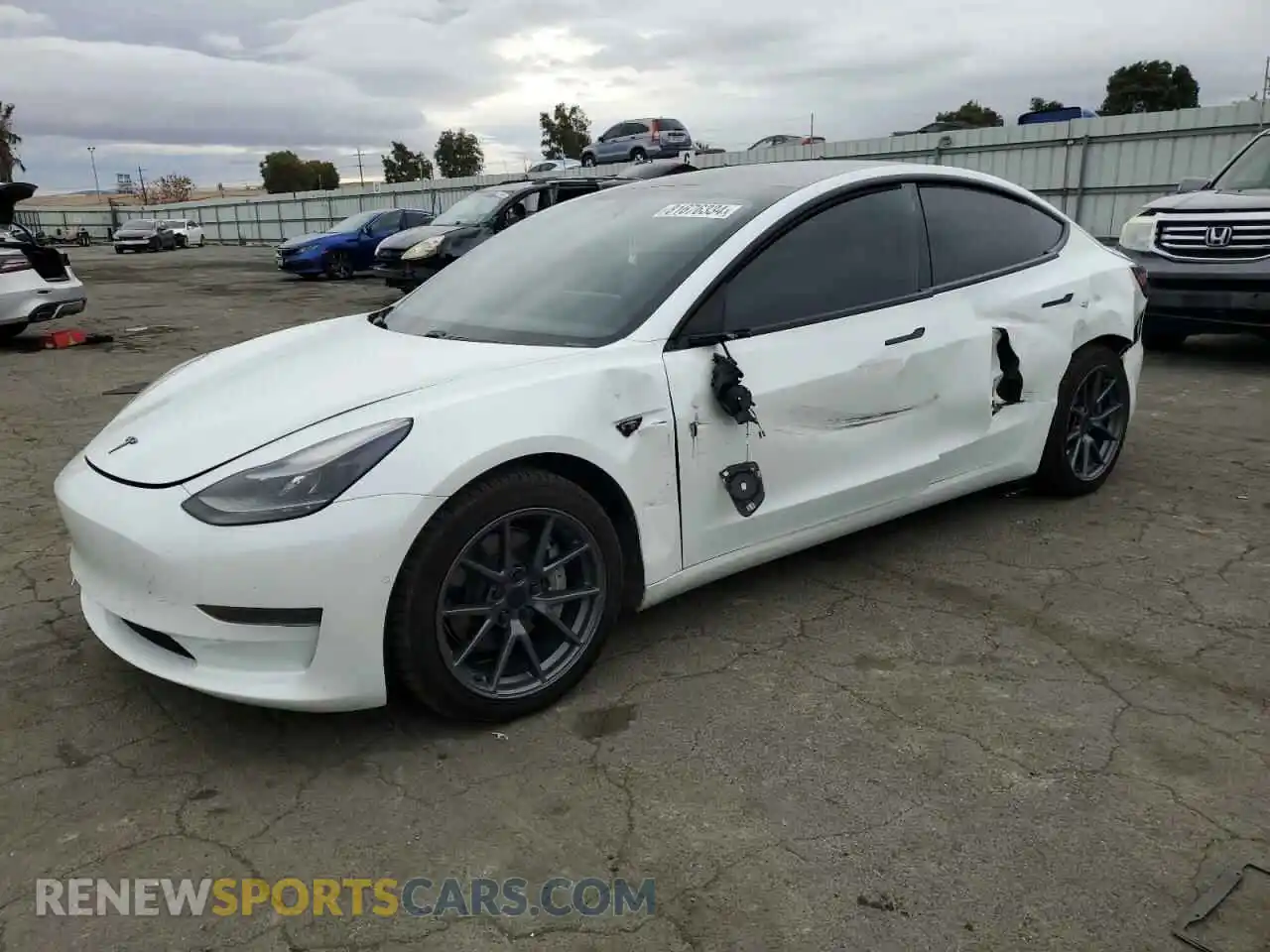 1 Photograph of a damaged car 5YJ3E1EA6MF873992 TESLA MODEL 3 2021