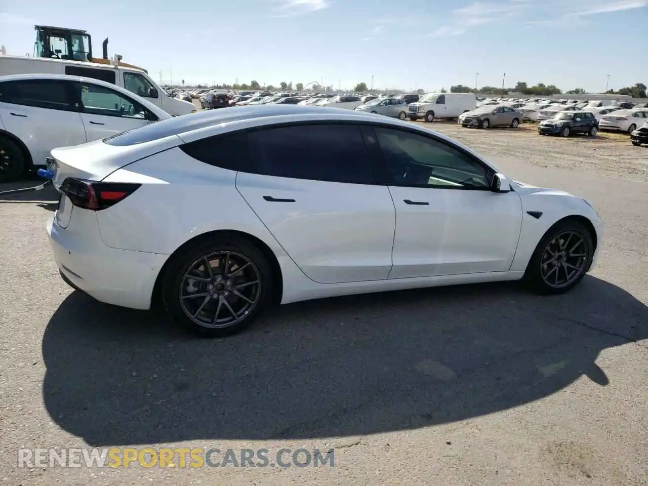 3 Photograph of a damaged car 5YJ3E1EA6MF939473 TESLA MODEL 3 2021
