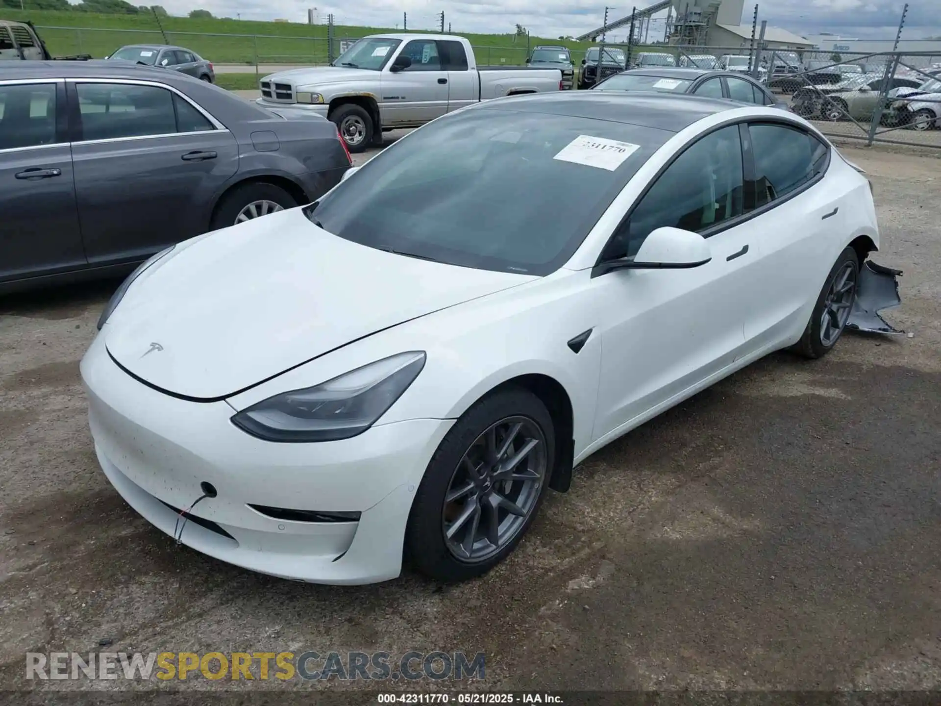 2 Photograph of a damaged car 5YJ3E1EA7MF042291 TESLA MODEL 3 2021
