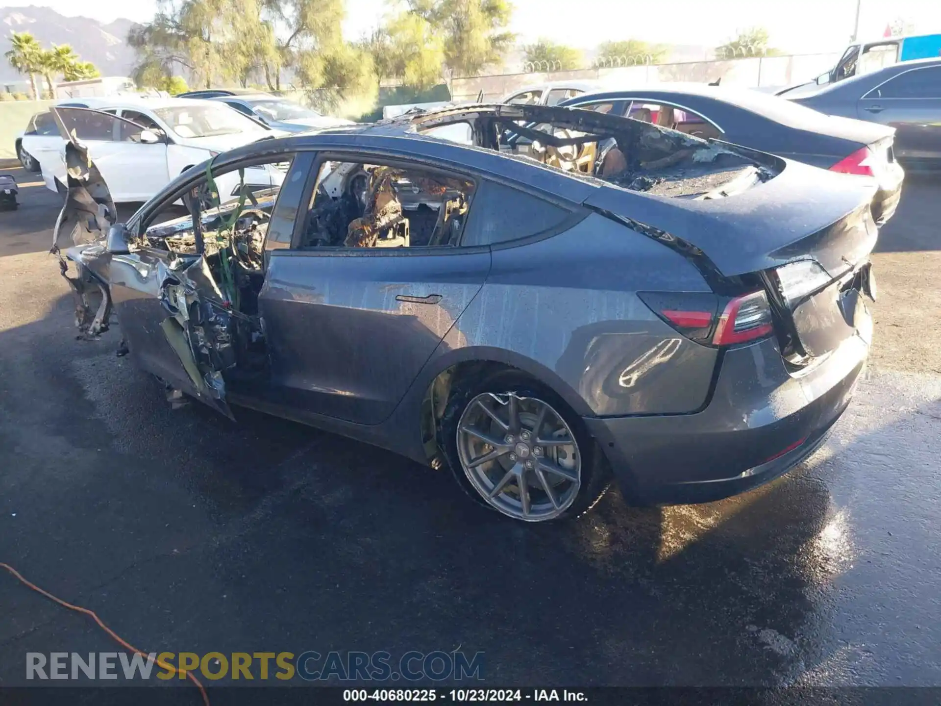 3 Photograph of a damaged car 5YJ3E1EA7MF051704 TESLA MODEL 3 2021